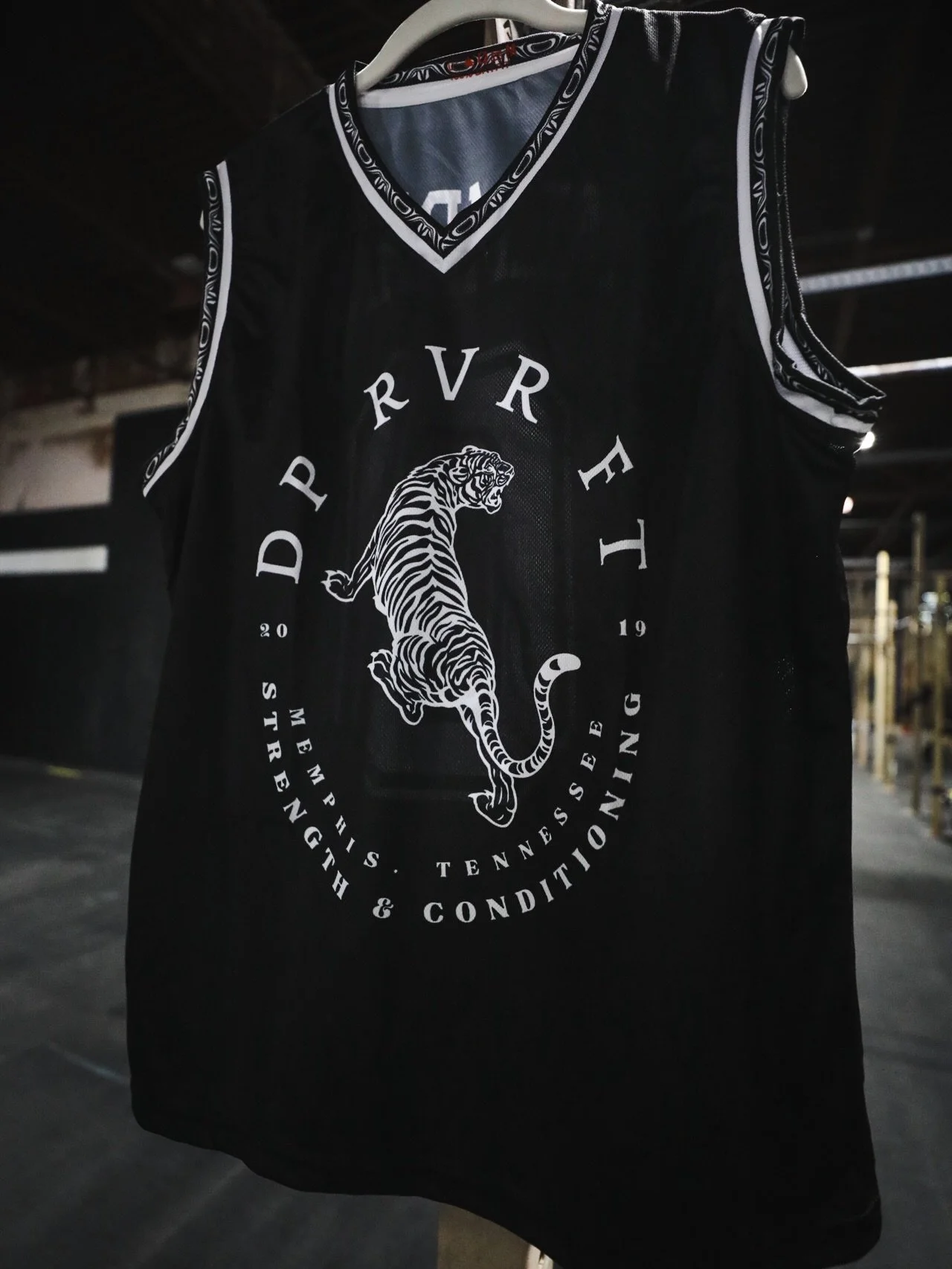 🚨 Wait is over! 🚨 

Exclusively at DEEP RIVER FIT ONLY. 

4 Mediums 
4 Larges 
2 XL&rsquo;s 
1 2XL 

$60

Come and get them while they last. 

#deepriverfit #gym #memphis #tennessee