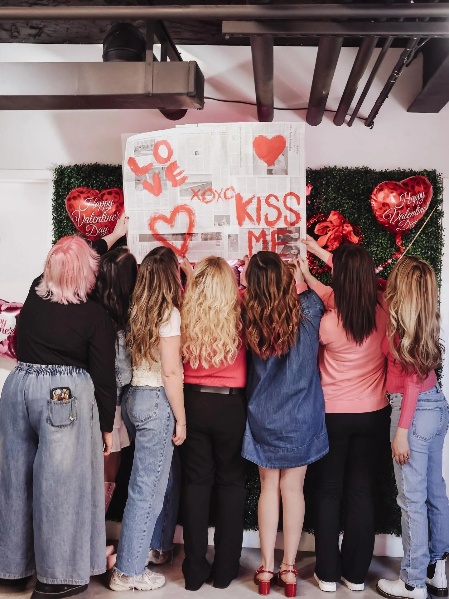 Our cute Valentines Day photoshoot at the salon turned out so well!! Make sure you book your appointment with us today!! Use the link in our bio!! ❤️❤️
#utah #slc #hairstylist #nailtechnician #midcitysalon