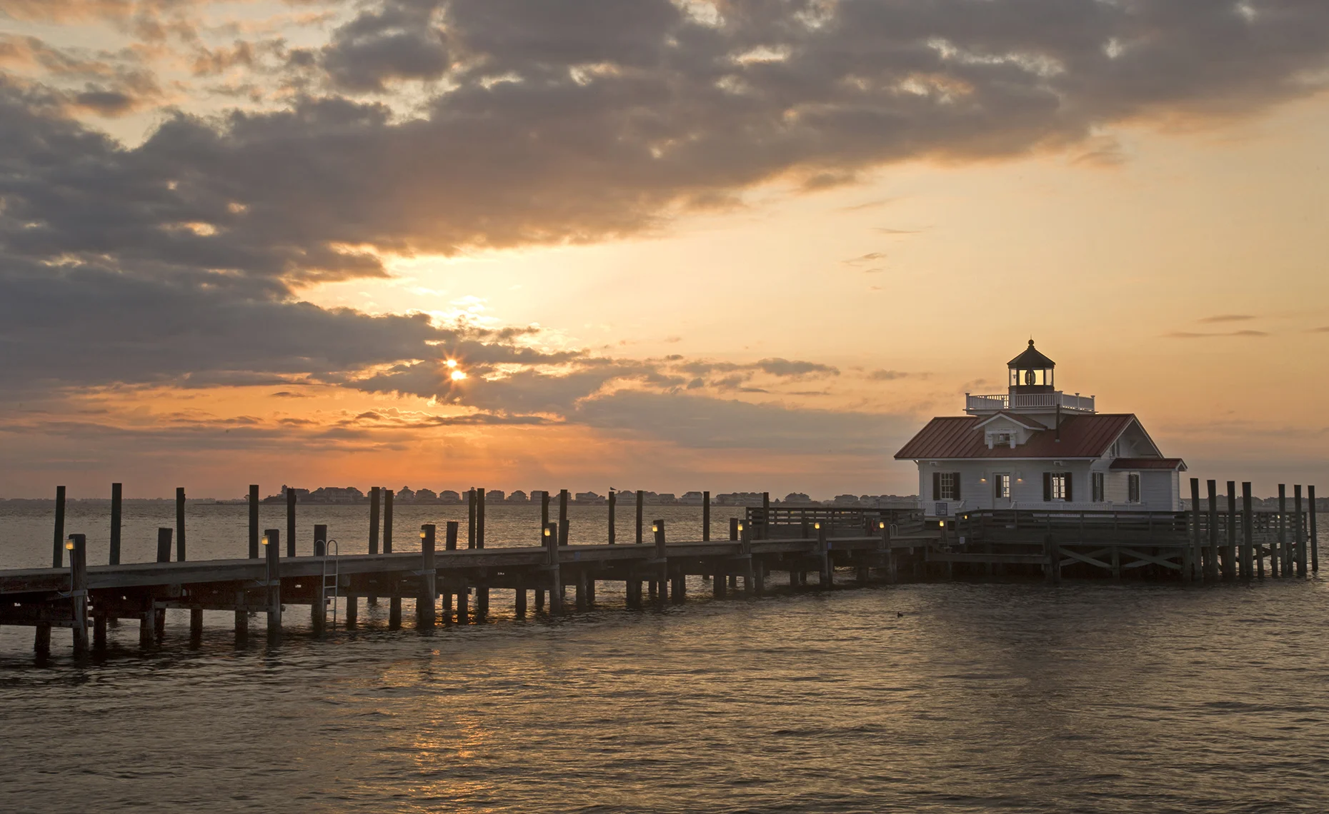 RoanokeMarshesLighthouse+copy-1.jpg