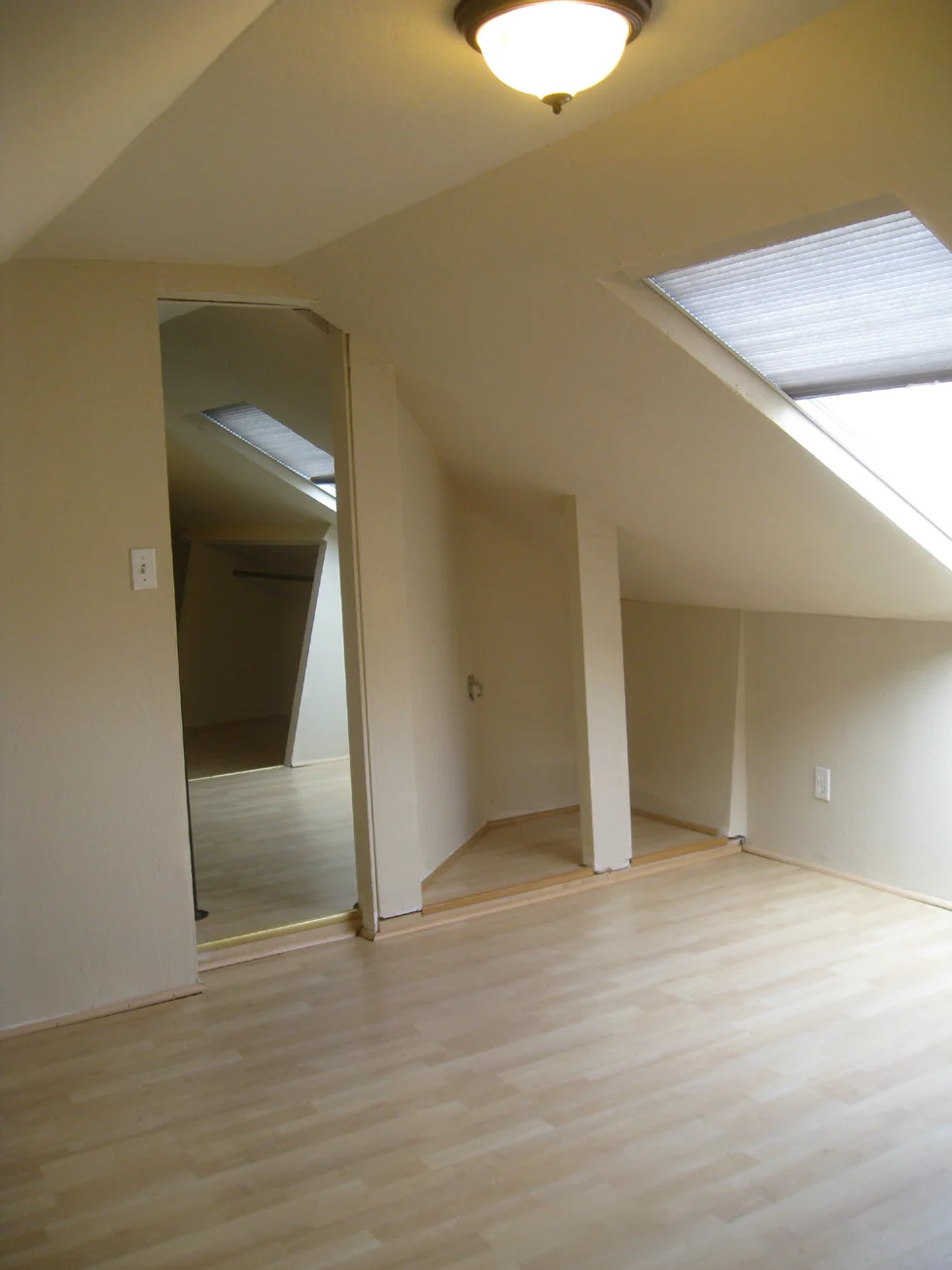20146thAtticLoft.jpg