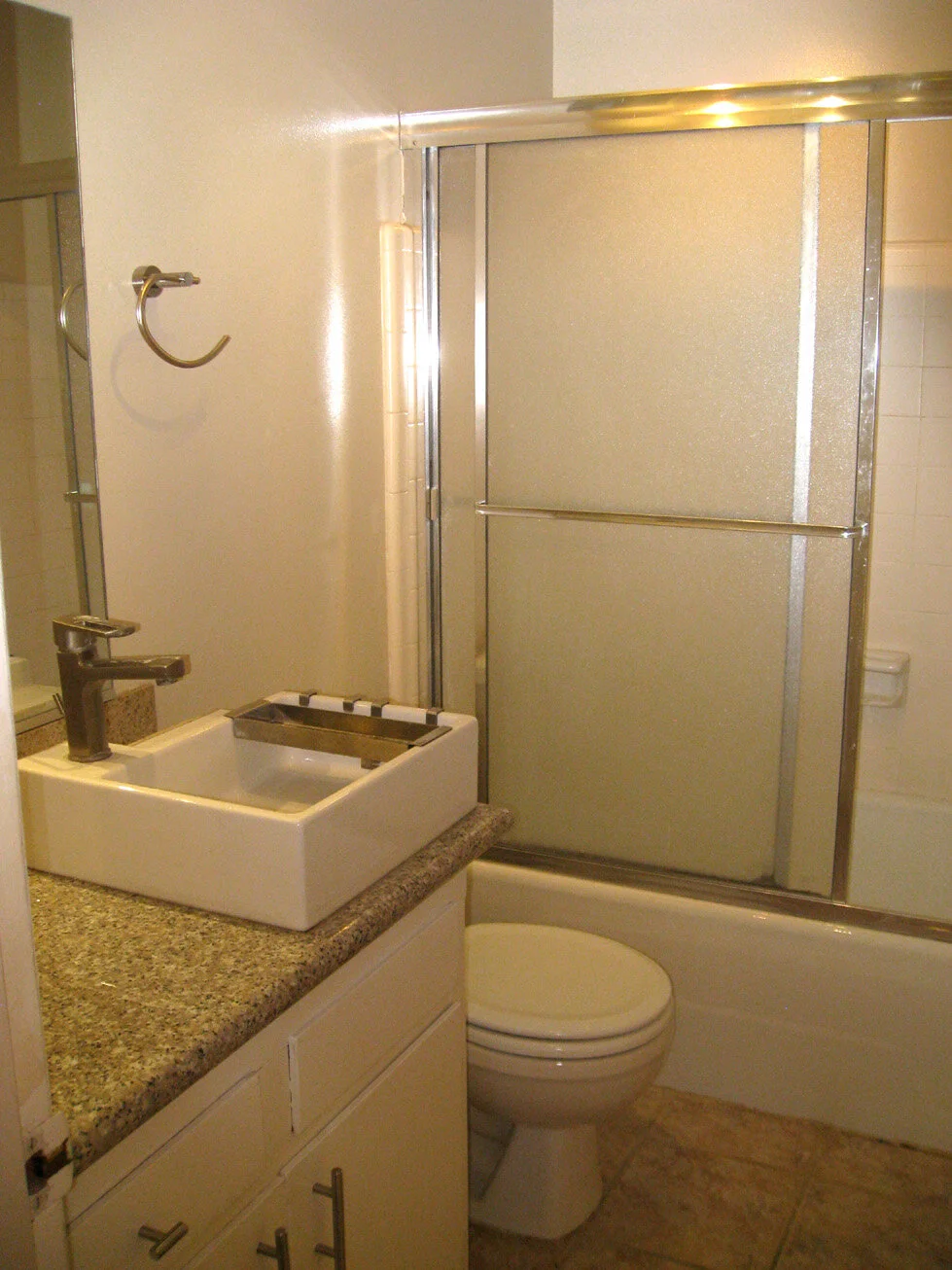 2112TStreetBath.jpg