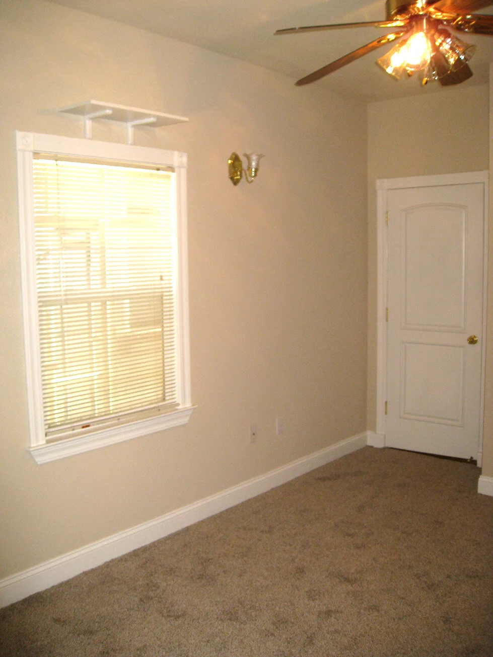 1221Fst3Bed1.jpg