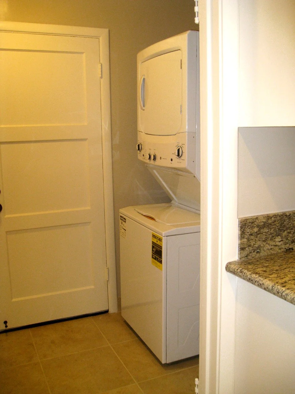 144838thLaundry.jpg