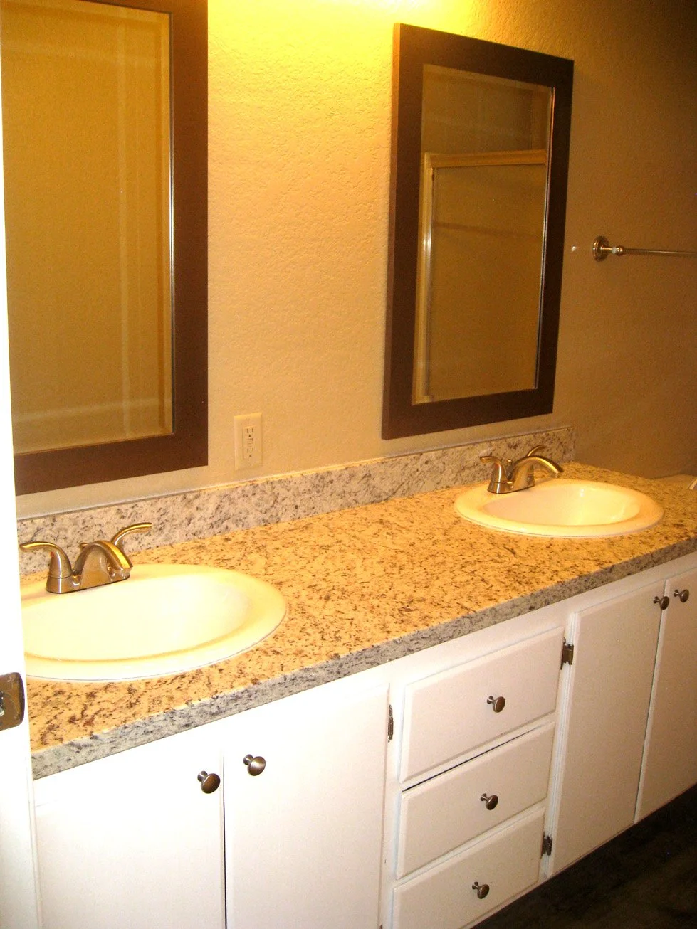 171323rdStBbath.jpg
