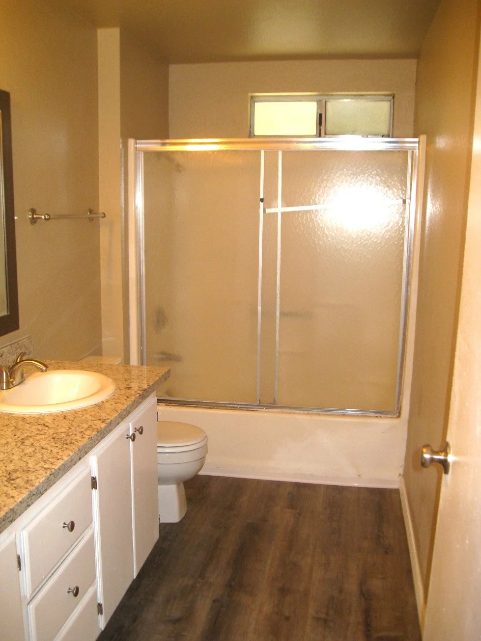 171323rdStBbath2.jpg