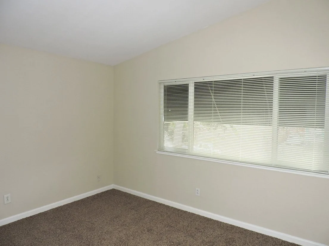 40815thSt1Int9.jpg