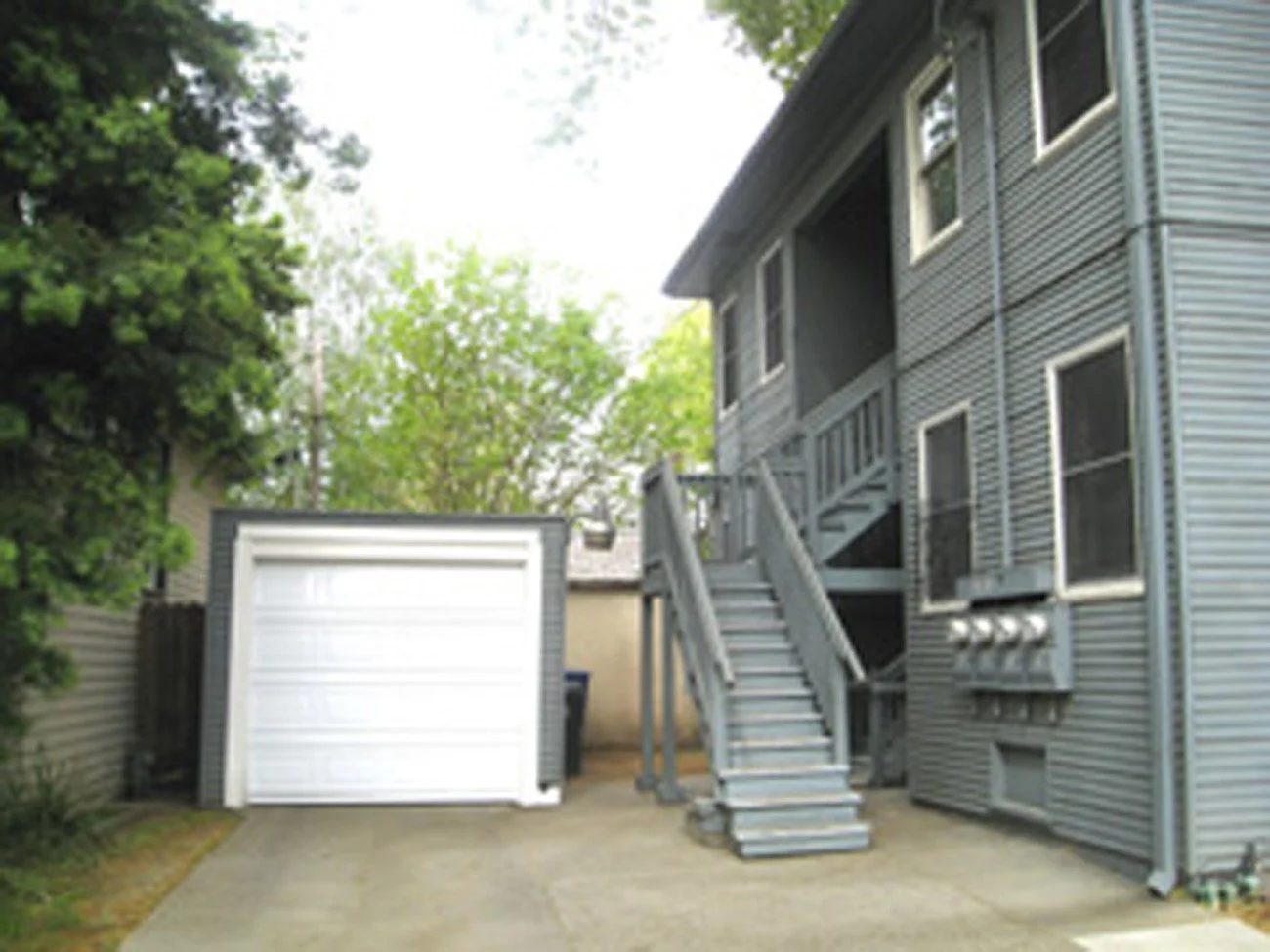 2830FstRearGarageC.jpg