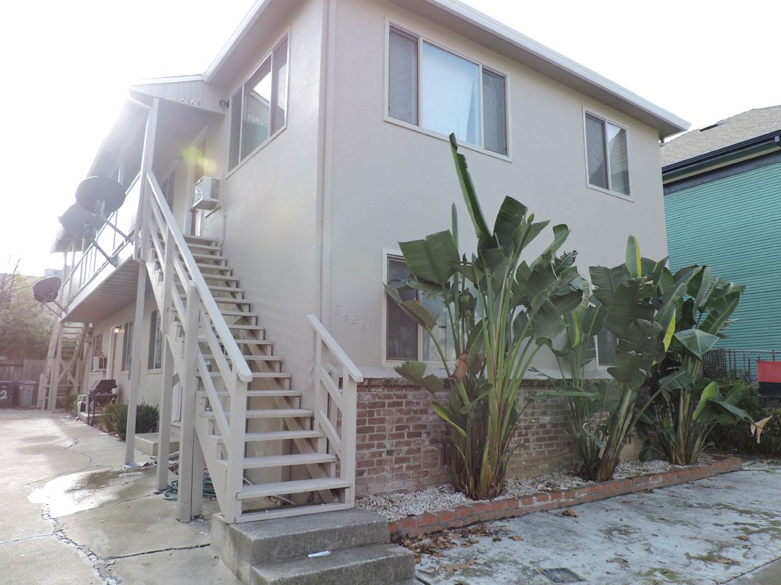 2626TstExterior1.jpg