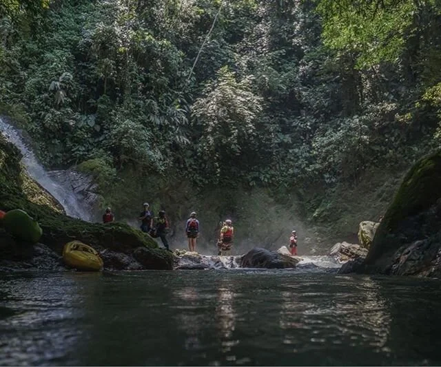 Magical whitewater how I miss you!! Dreaming of those sweet days on the Upano with @worldclasskayakacademy  #kayakingecuador #kayaking #ecuador #rivers #boofsessions #worldclasskayakacademy 📸 @boaterbeth 📸 @kalobgrady88