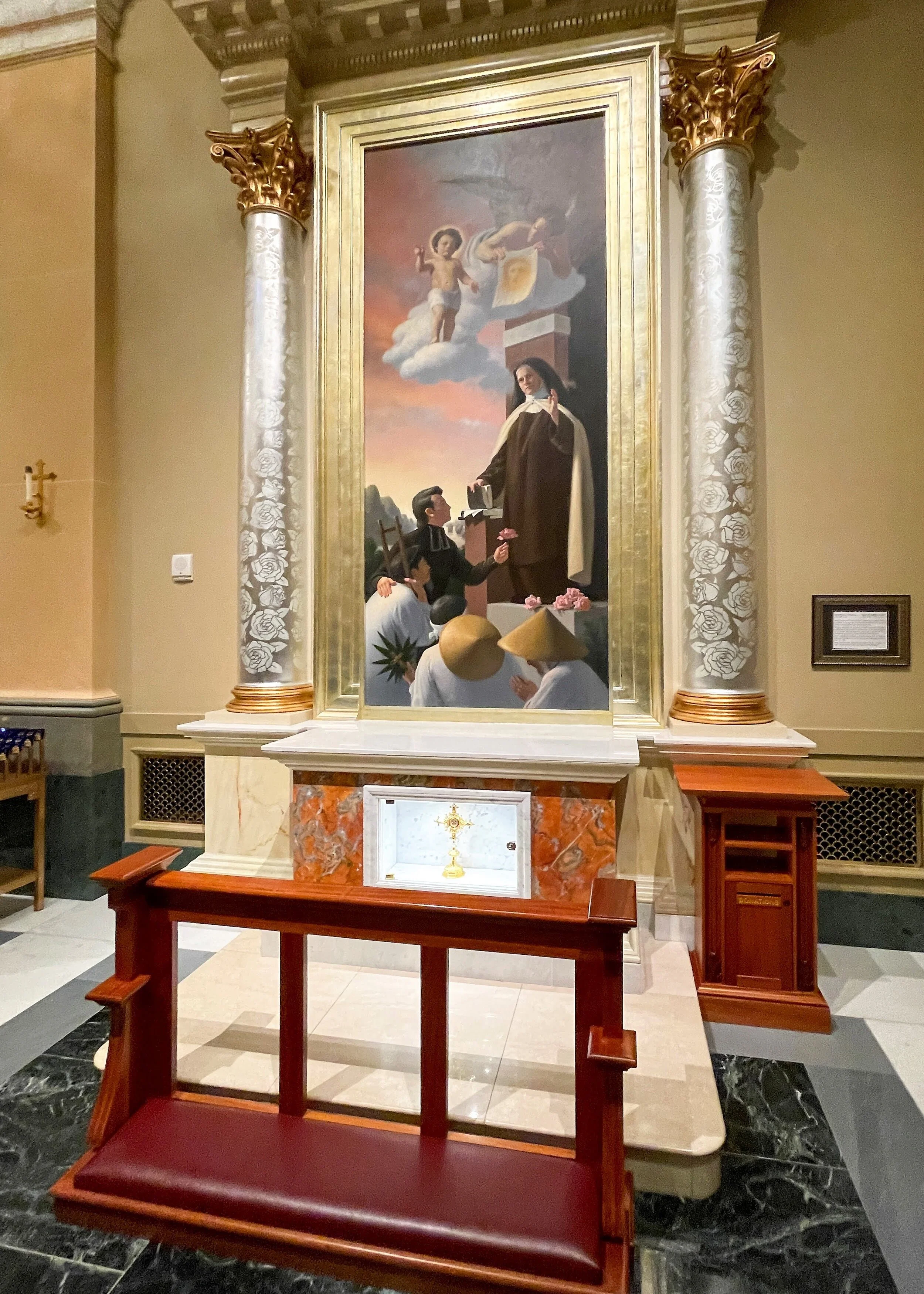 ShrineOfTheVirgin (24 of 46).jpg