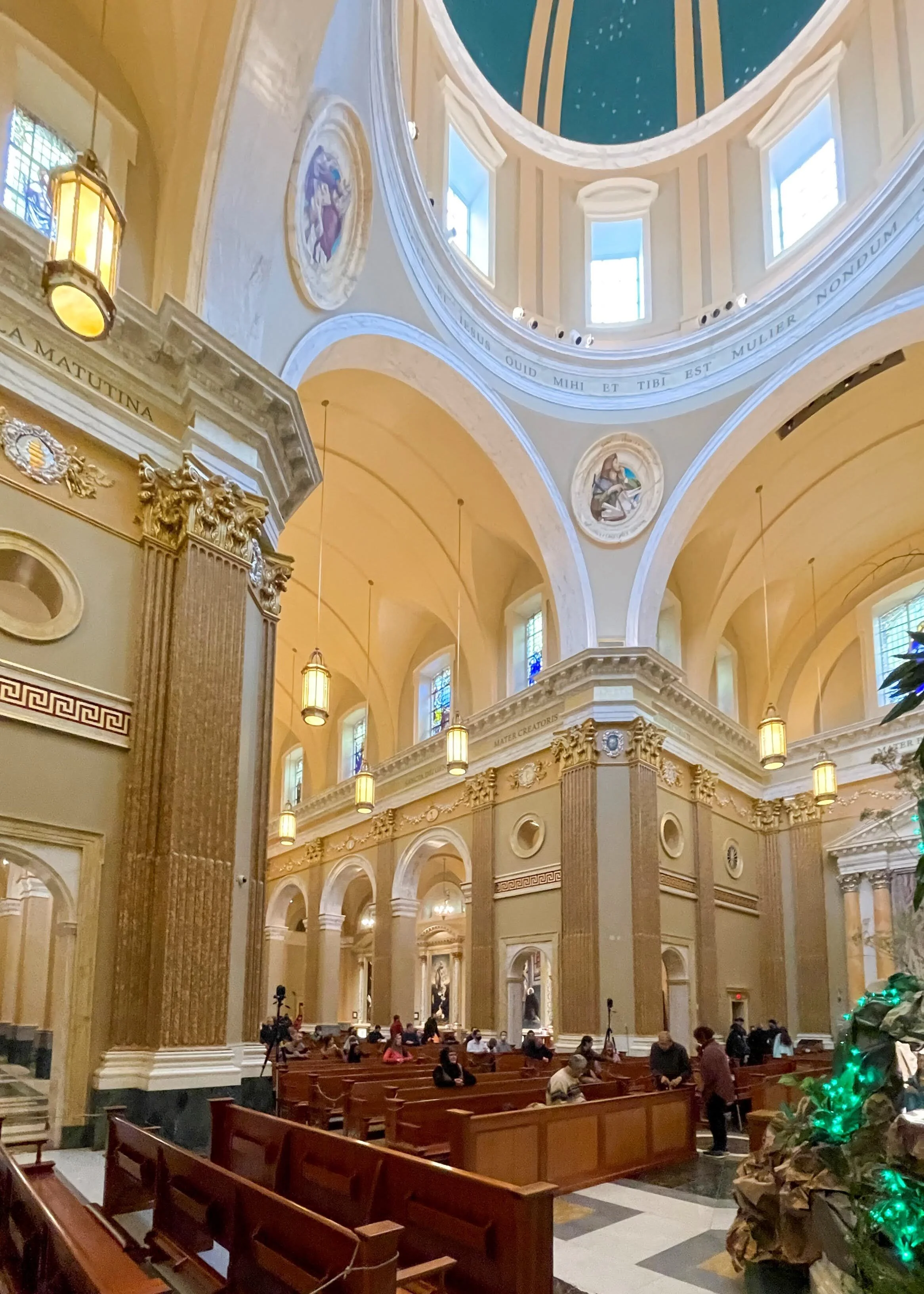 ShrineOfTheVirgin (30 of 46).jpg