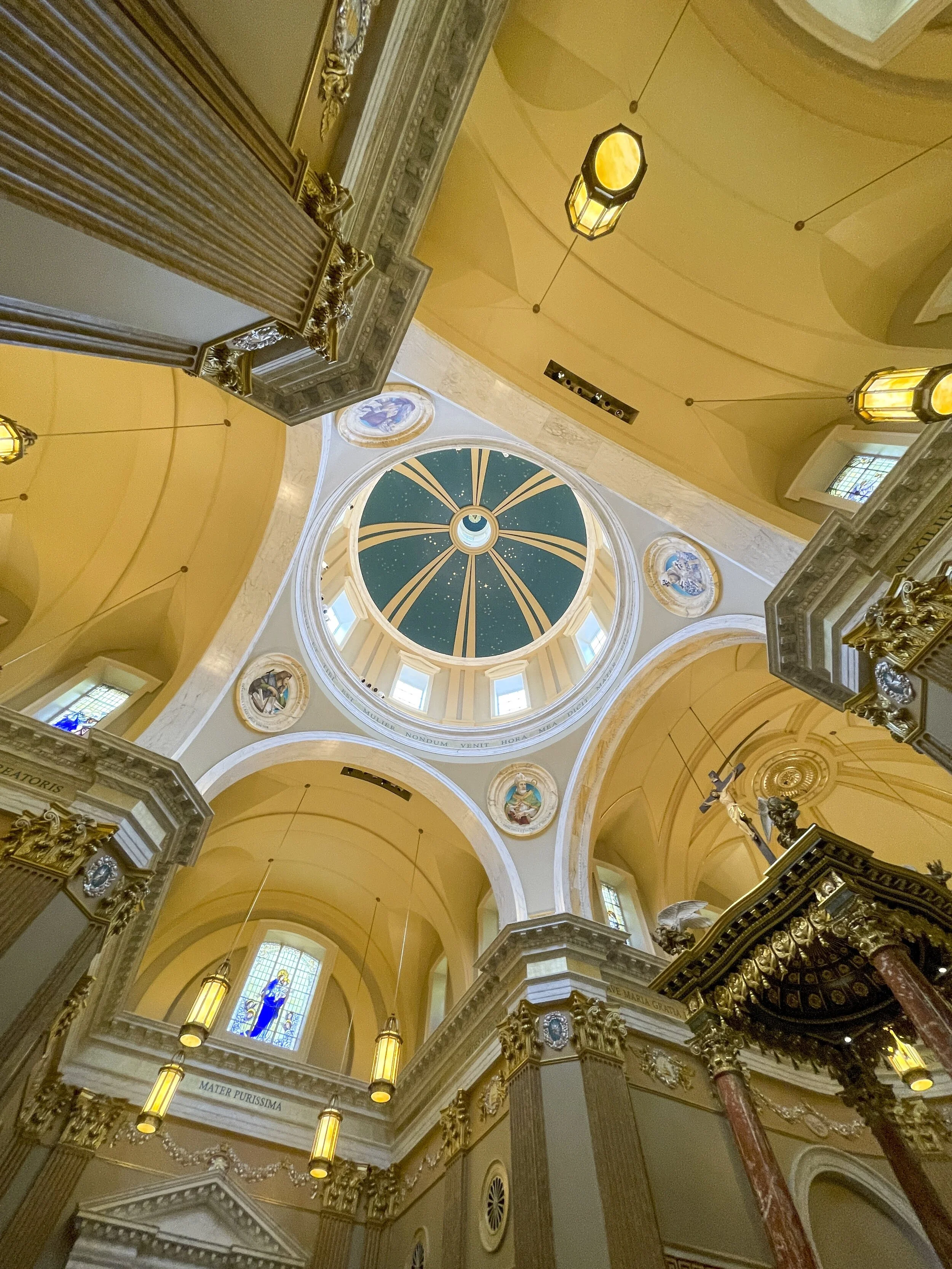 ShrineOfTheVirgin (32 of 46).jpg