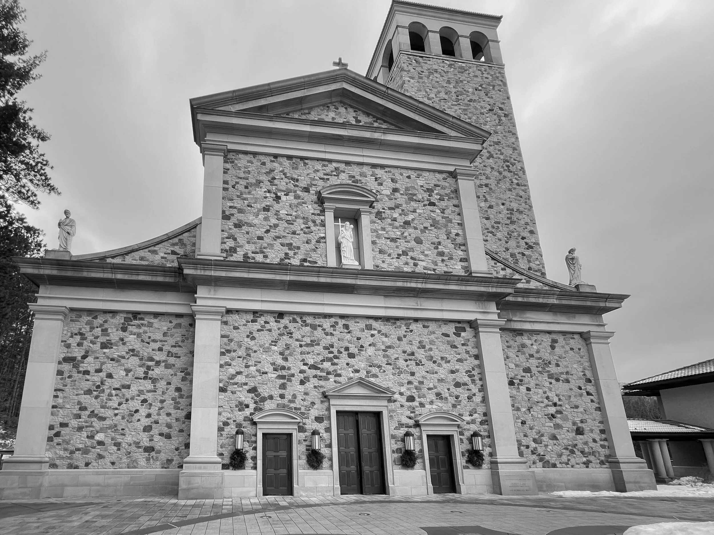 ShrineOfTheVirgin (40 of 46).jpg