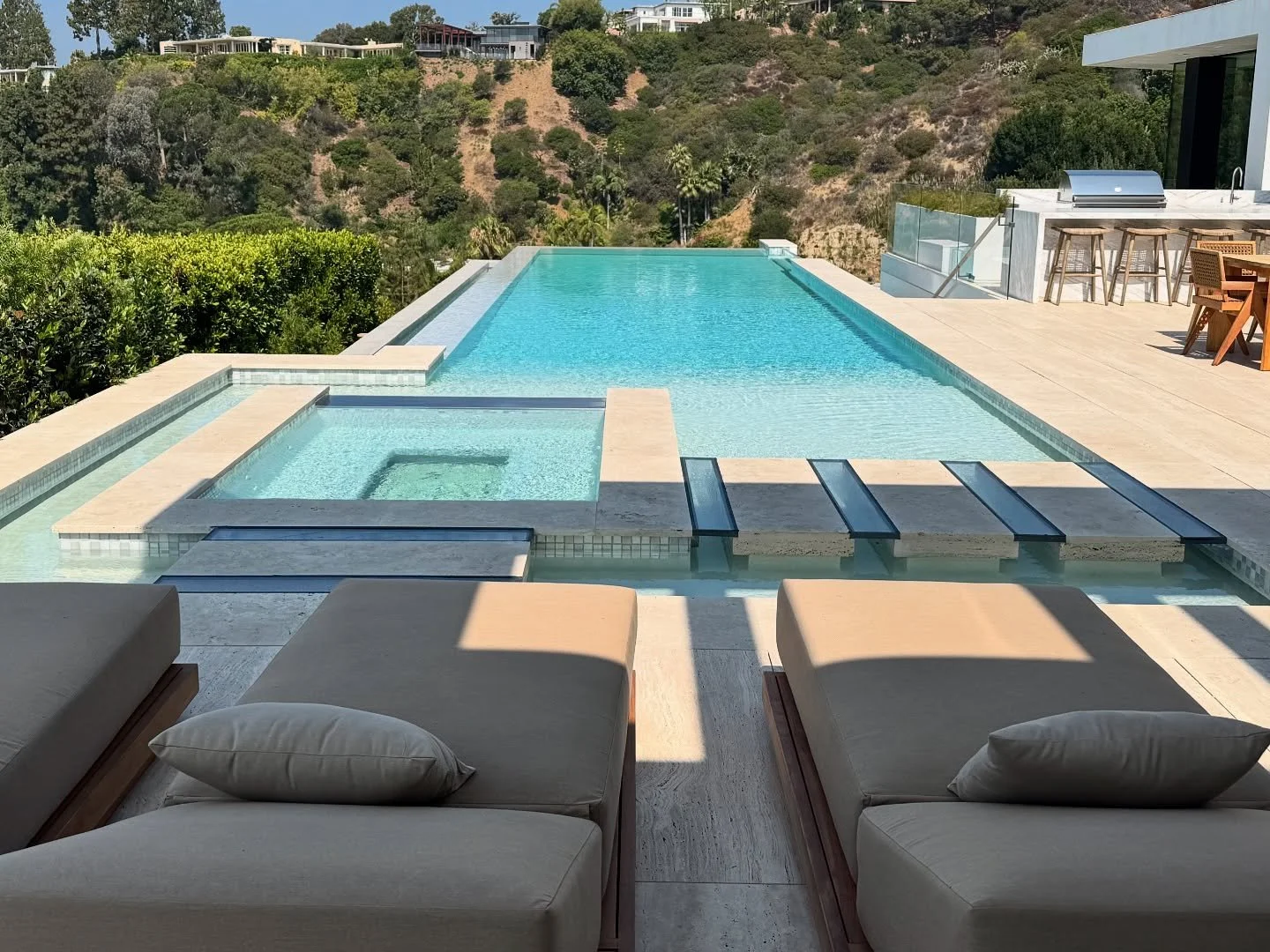 Summer vibes at #9259RobinDrive 😎 @watershapecom