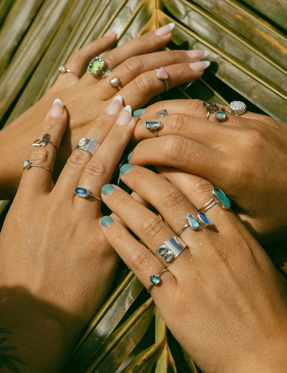 Bring a little ocean magic into your life with @saltybabesco 🌊🌞

With unique adornments like hair cuffs and wrap style rings in both gold fill and sterling silver, you&rsquo;ll find a beautiful gift for yourself or a loved one at their pop-up 〰️thi