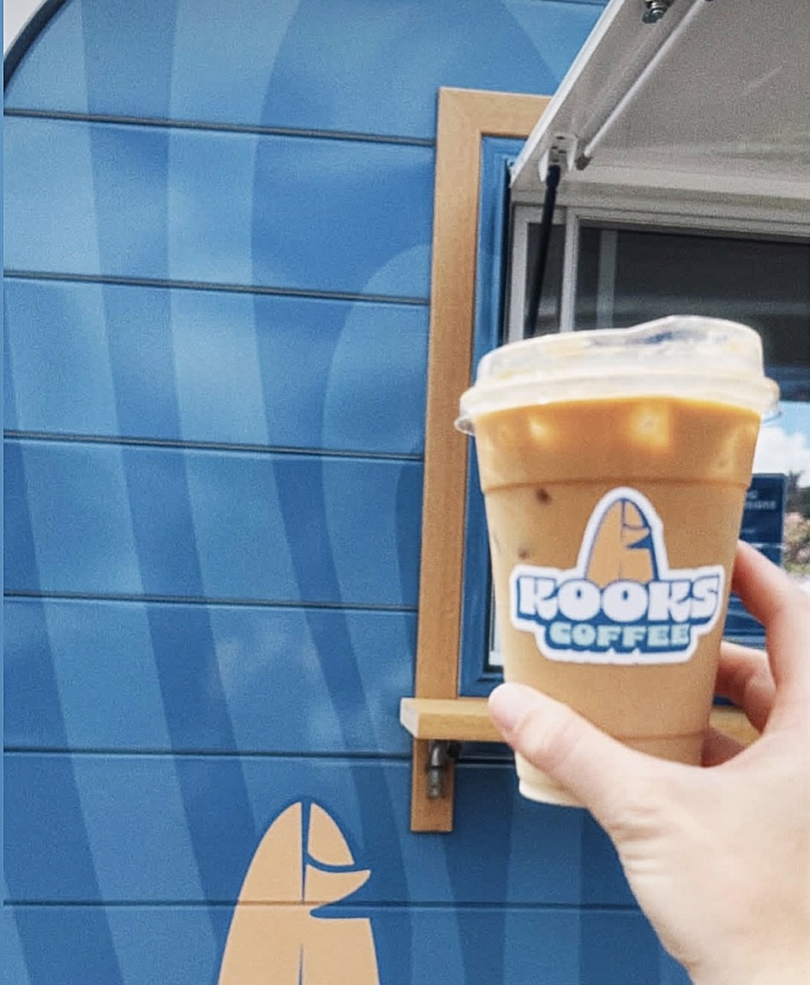 Grab a cup of coffee on your way in to the market from the cutest coffee trailer &amp; lovely people at 〰️ @kookscoffee ☕️☕️

Find them in the front parking lot at our Haleiwa Town Market, this Saturday! 📍🚙