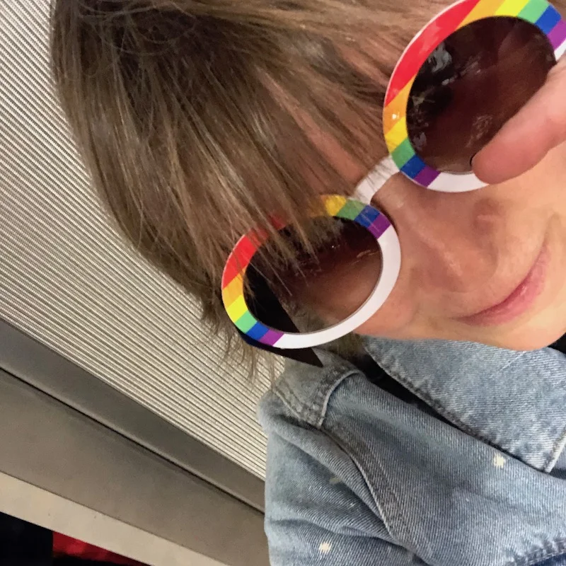 SMILLINGFACES-LGBBT-SUNGLASSES-2019.jpg