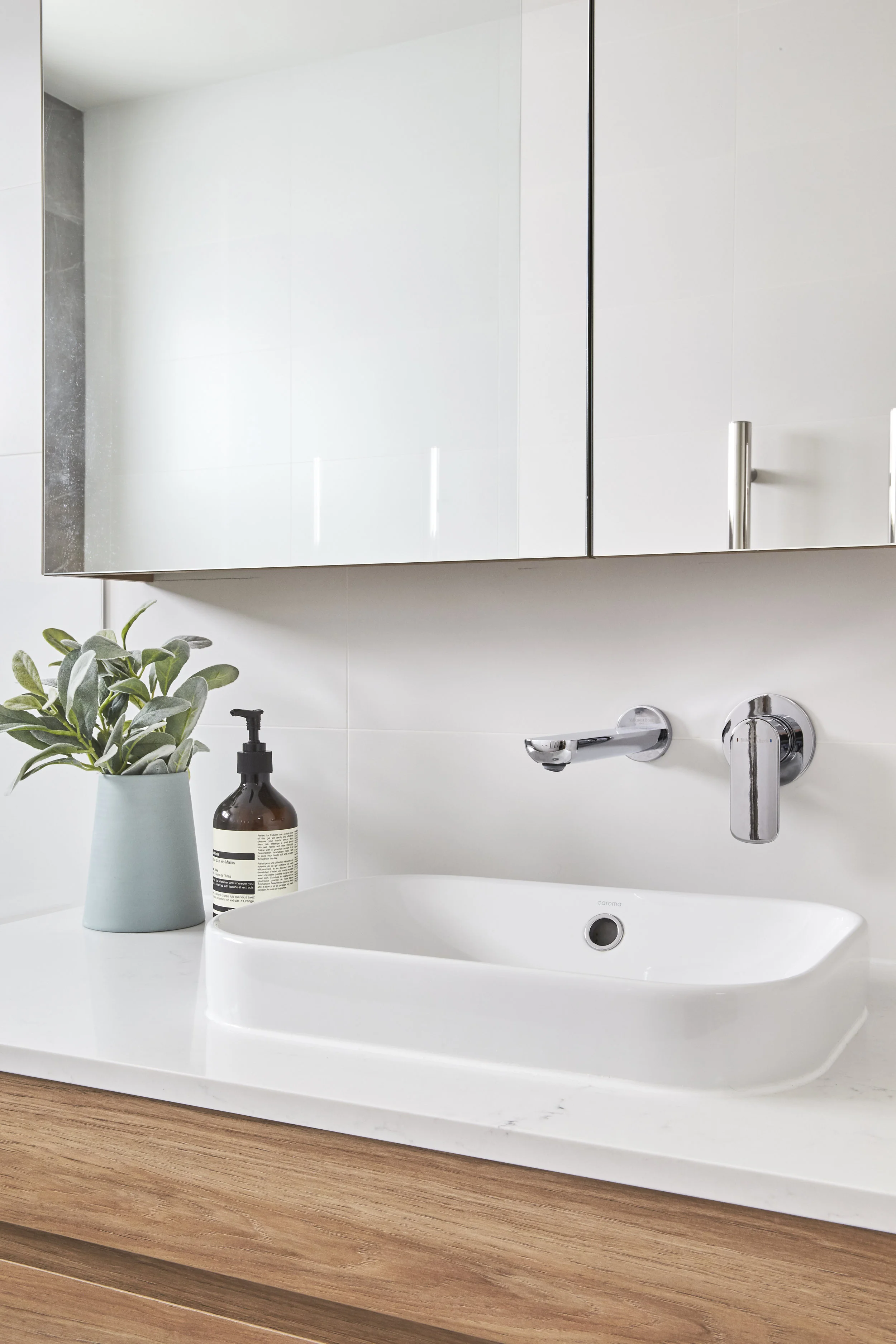 HOME by belle Bathroom Northbridge photo 12.jpg