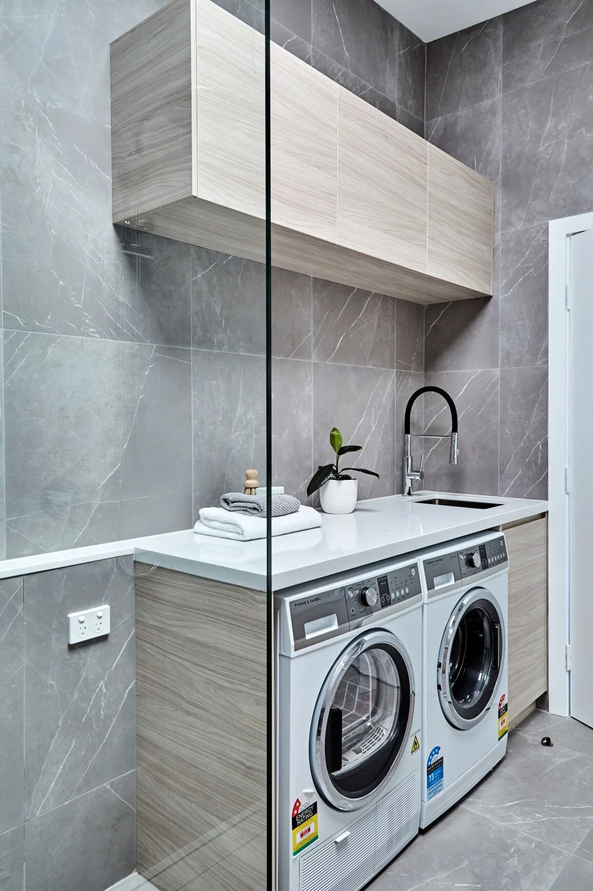 181220_Belle_Queen_32305 lr.jpg