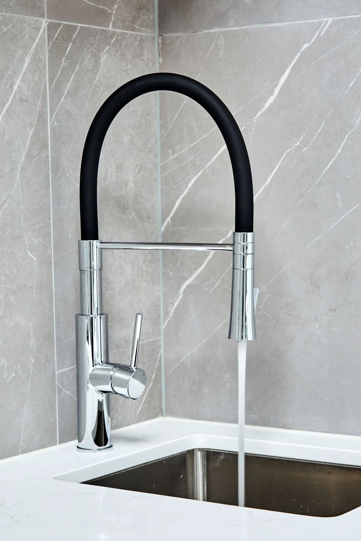 181220_Belle_Queen_32321 lr.jpg