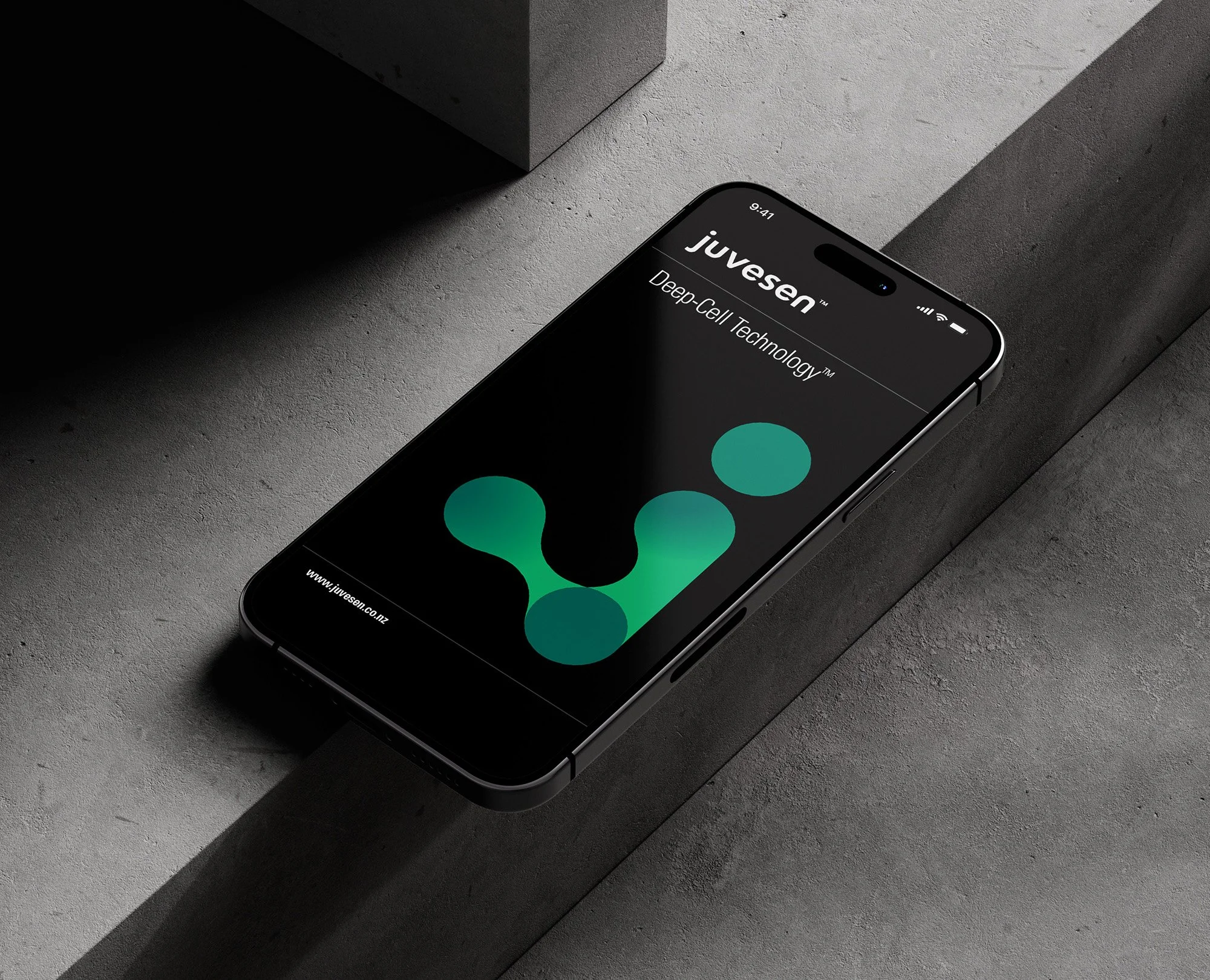 Juvesen_Phone_V1.jpg