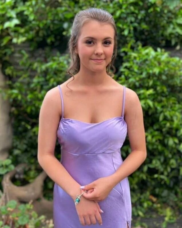 💠Fayth💠

When one of your school best friends asks you to do her daughter's year 10 formal makeup and you dont hesitate to say YES! Such a blessing to be part of her special occasion. Fayth looked stunning 🥰🍑

#canberramakeupartist #canberramua #