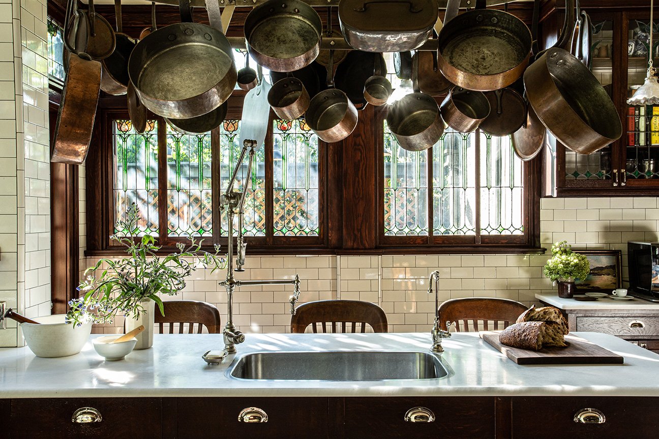 Historic-Craftsman-kitchen-in-LosAngeles-Designed-by-Carol-Allen-of-Studio-Allen-Architects_07.jpg
