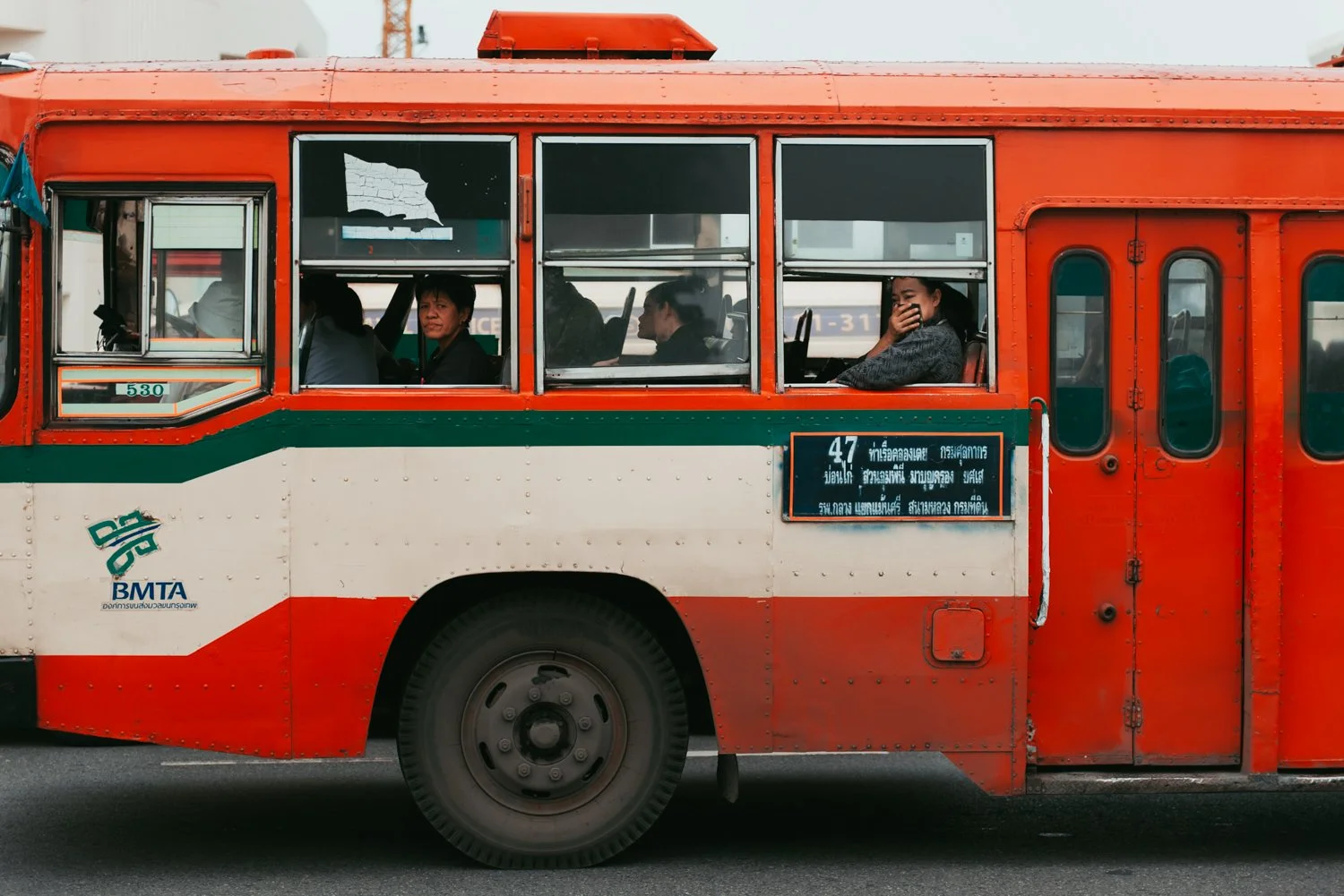 A bus in bangkok edited with VSCO C8