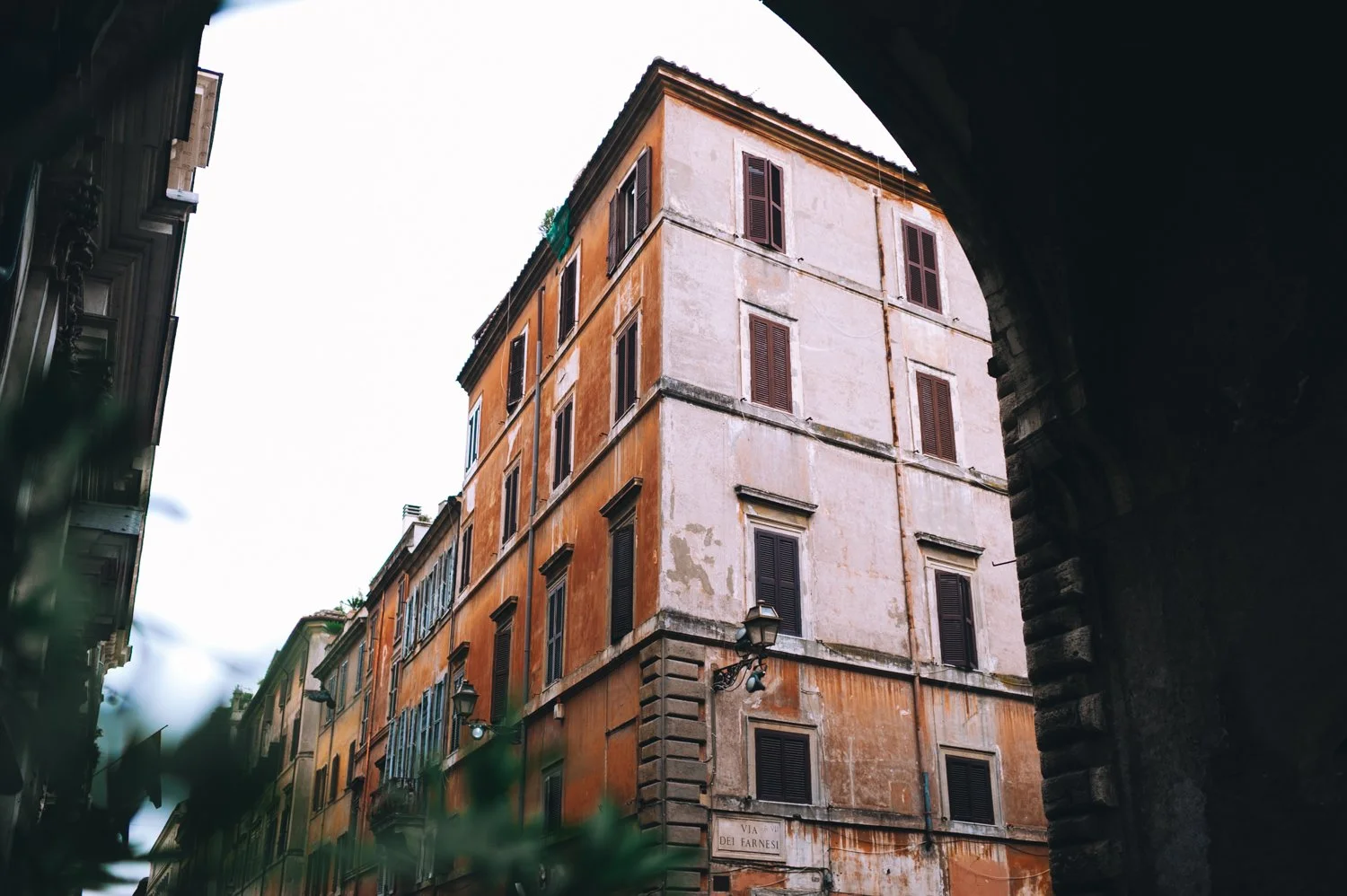 K2 Modern Classic | Vibrant Sun-Soaked & Bold Analog Preset for Lightroom & Mobile