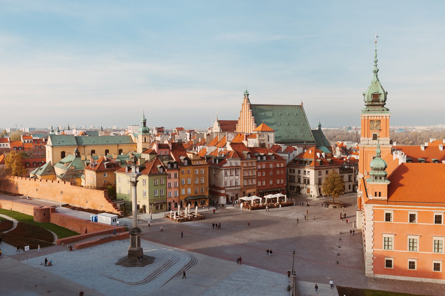 KK2 Modern Classic | Radiant Pushed Film & Glowing Analog Preset for Lightroom & Mobile