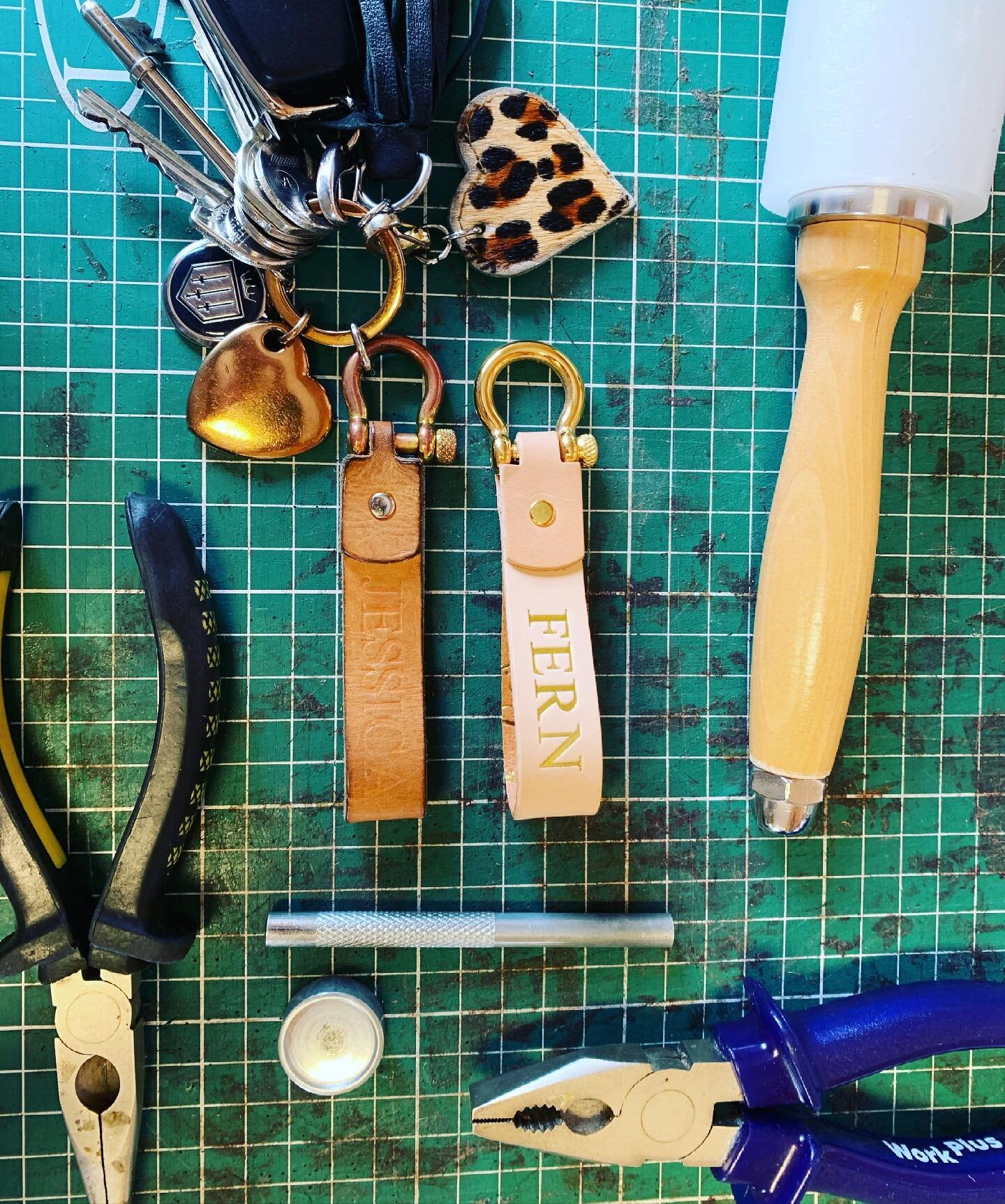 Keyfobs keyfobs! Just look how my keyfob has aged and the patina that has developed over the 2.5 years of having it! 
This is the natural veg tan leather! With a total 7 leather colours to choose from and silver or gold hardware and font, there are s