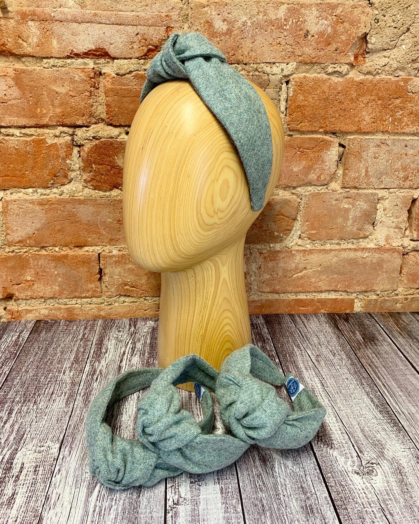 216E8581-5159-4E22-8F6A-1F890A1E9B72