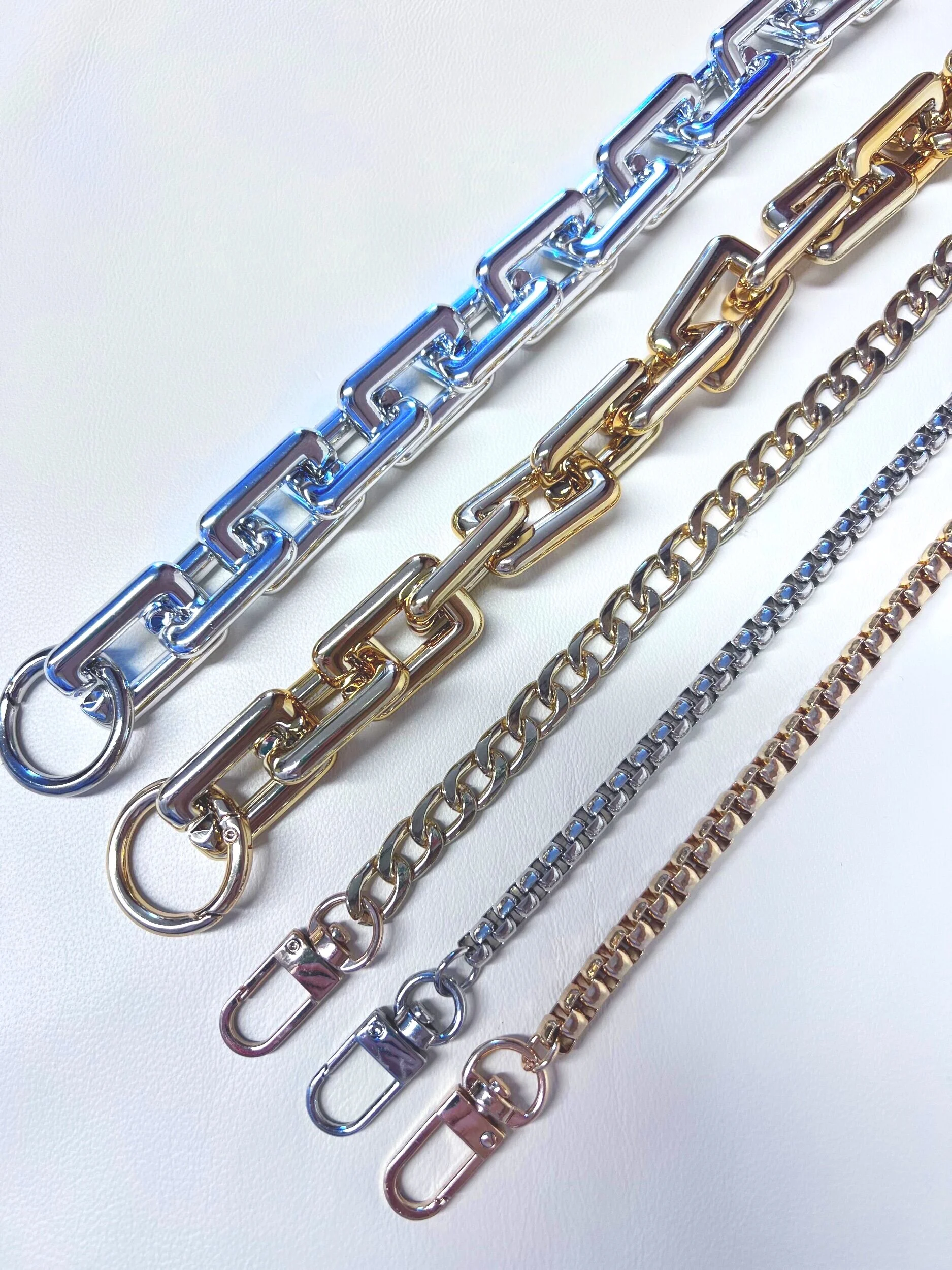 9DAD3078-60D1-43D9-B96D-B1D4338BB7BB