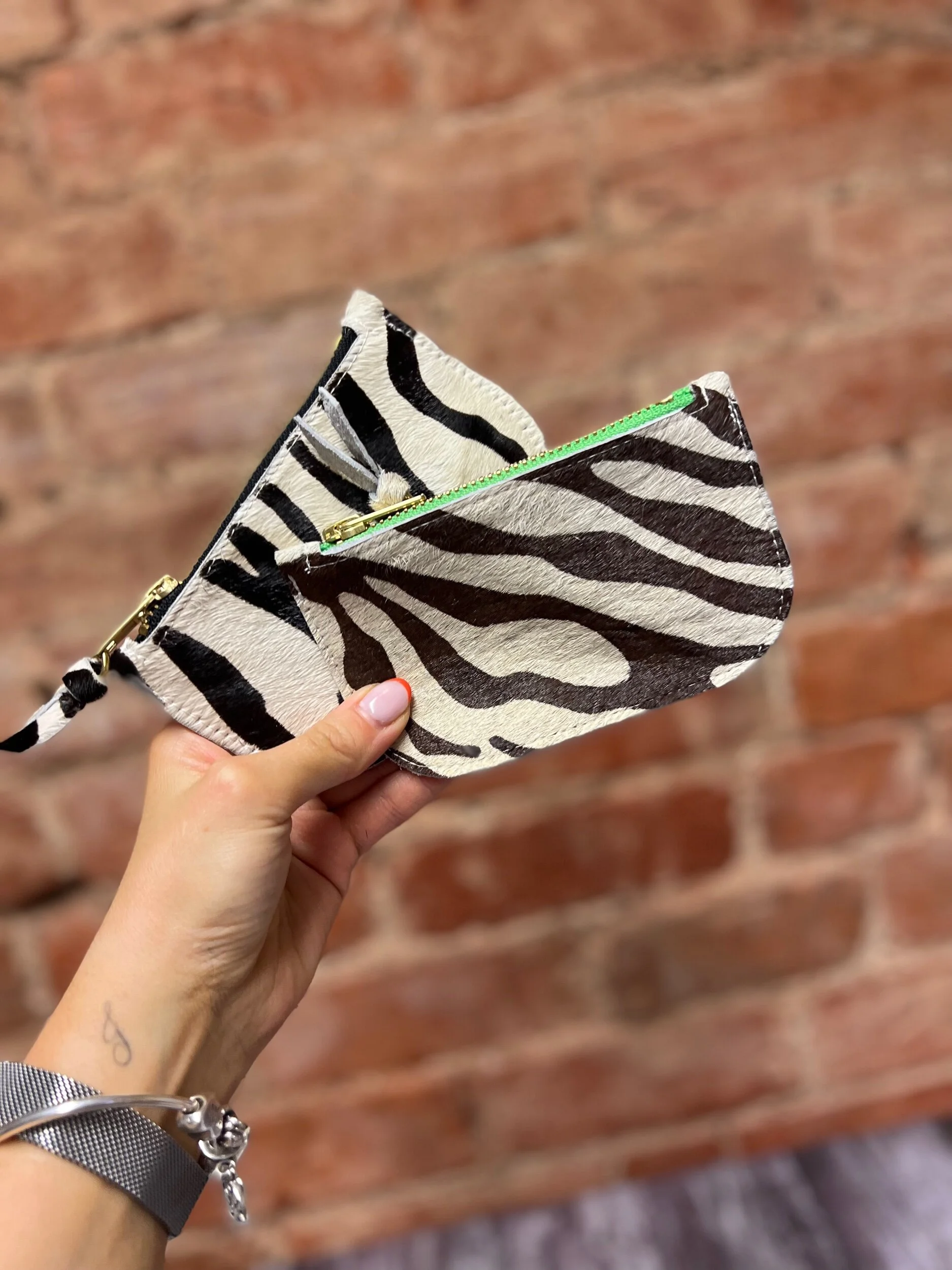 83A64429-7EBE-48F7-B438-AD106A15967C