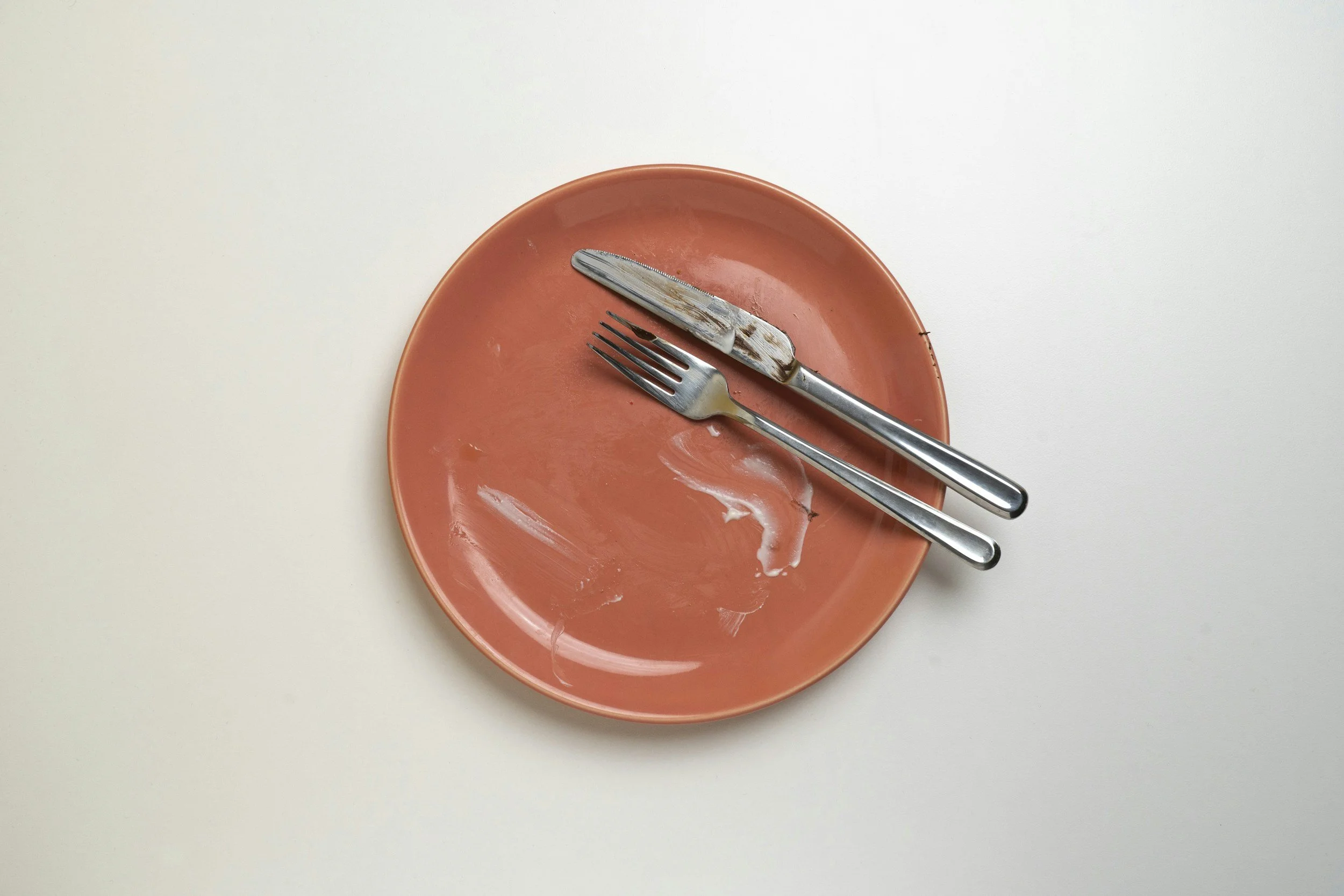 Clean Plate Club/UK schools waste 80,000 tonnes of food each year, worth £250 million. That could fund 9,000 teachers or feed 49,000 pupils for a year. Cutting food waste saves money, lowers emissions, and helps make sure everyone gets fed.##