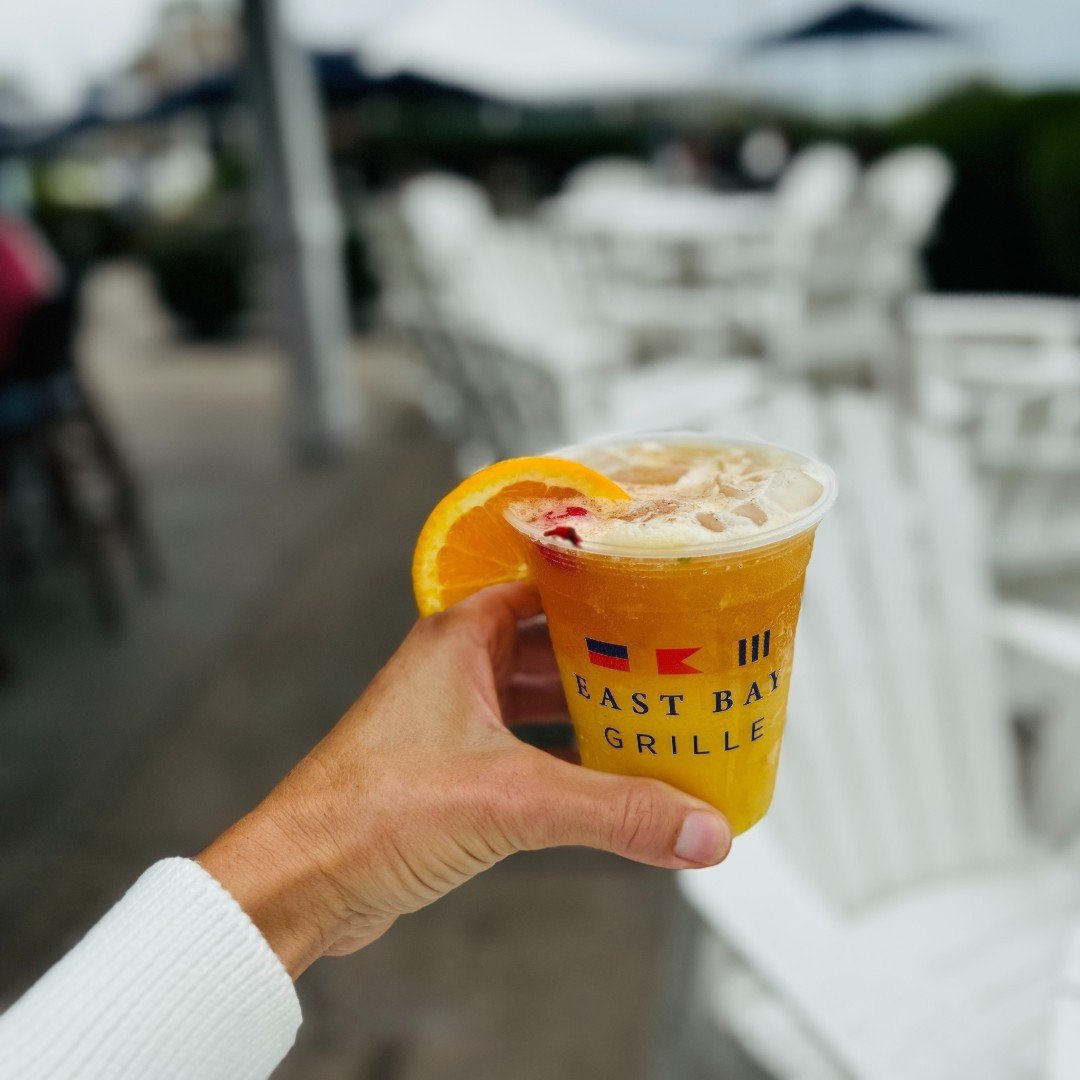 Cheers to you!  Let's have a great weekend.
-
#plymouth #plymouthma #plymouthmass #plymouthfoodies #capecod #capecodfoodies #wickedcapecod #southshorema #southshorerestaurants #bostonf #capeology #newengland #capecodliving #southshoresights #igsoutho