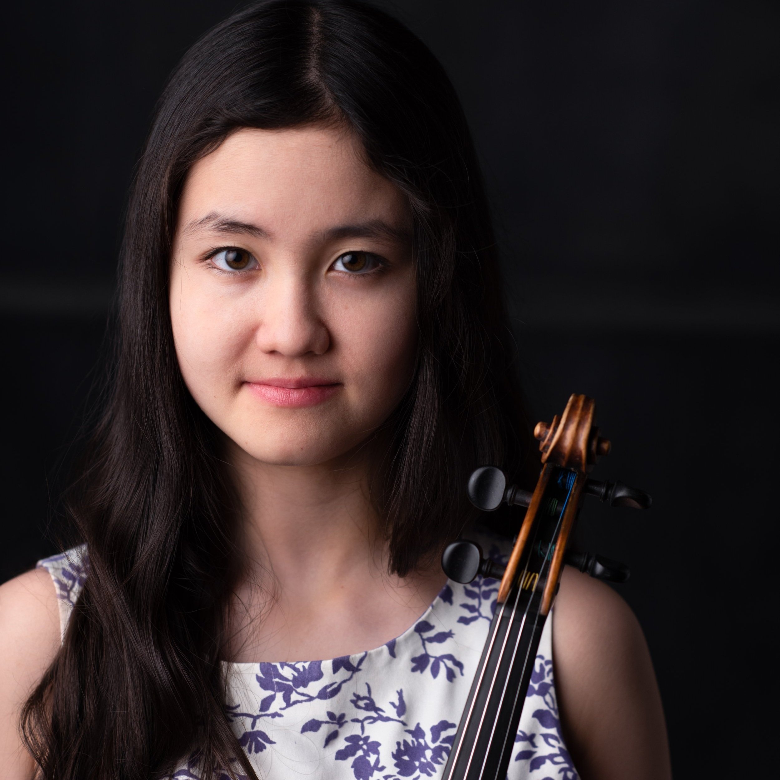 Esme Arias-Kim, violin