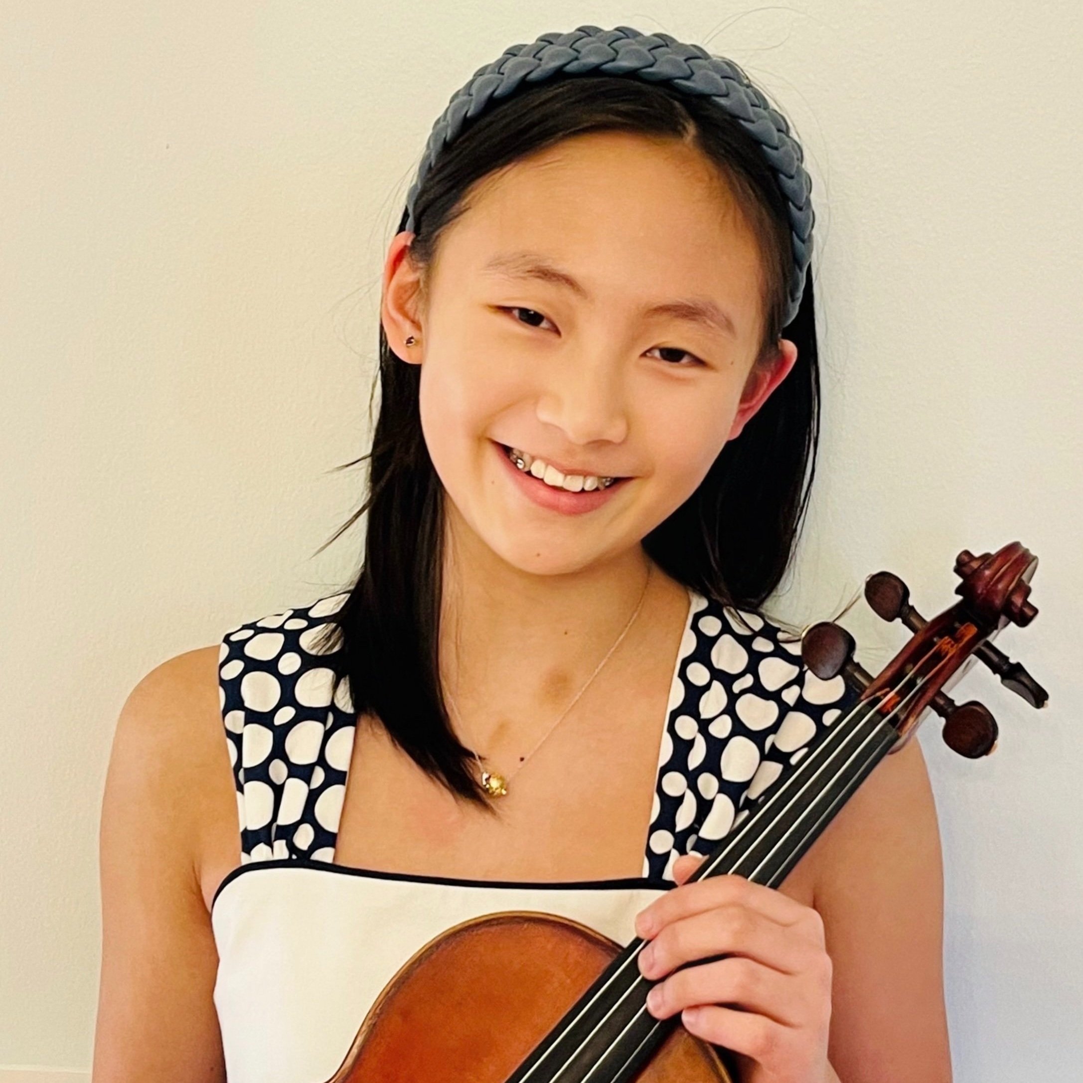 Valentina Chen, violin
