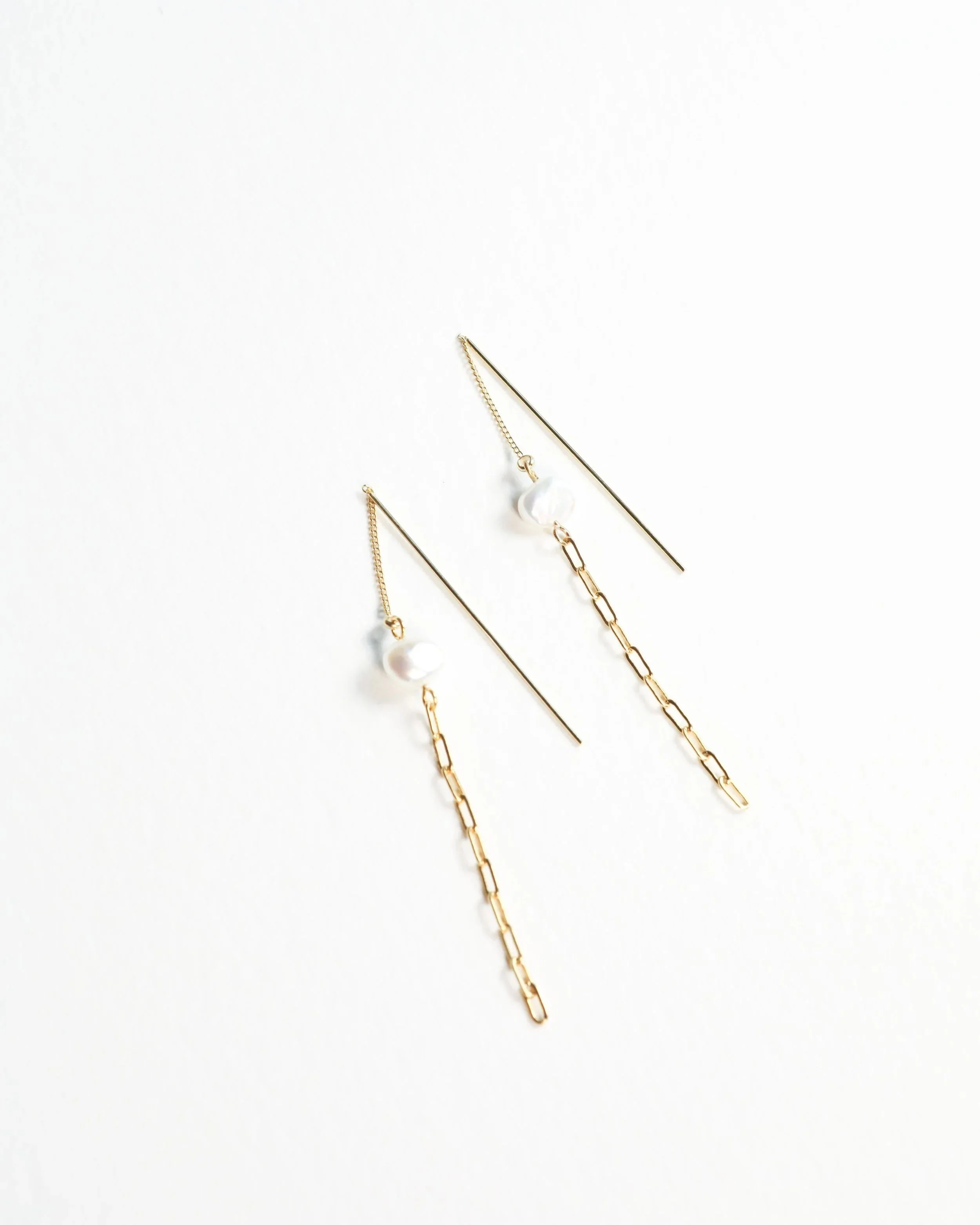 Thin pendant earrings