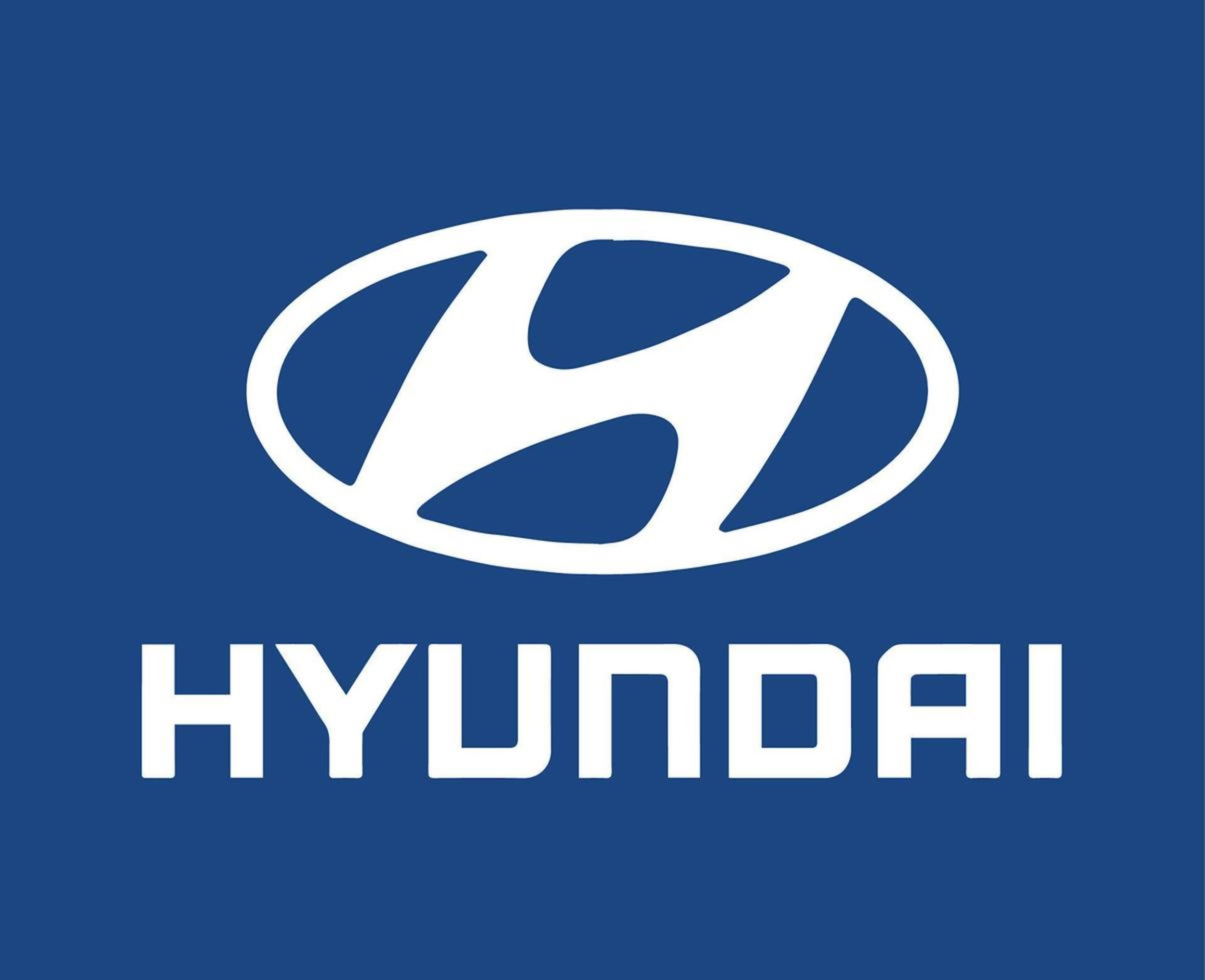 20500443-hyundai-logo-marque-symbole-avec-nom-blanc-conception-sud-coreen-voiture-voiture-vecteur-illustration-avec-bleu-contexte-gratuit-vectoriel.jpg