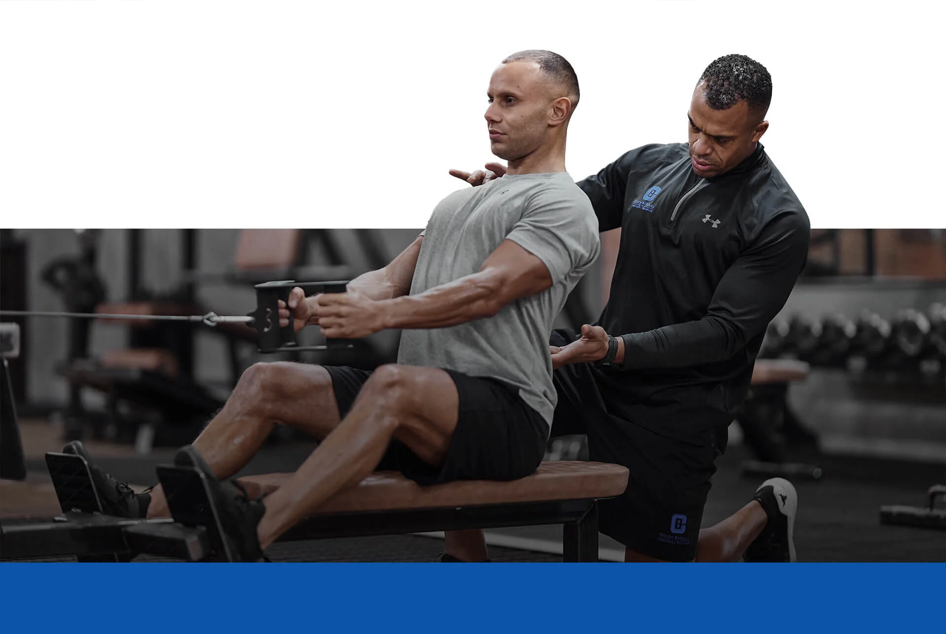 Paar-training in een Gym stock foto. Image of sportief - 165952940