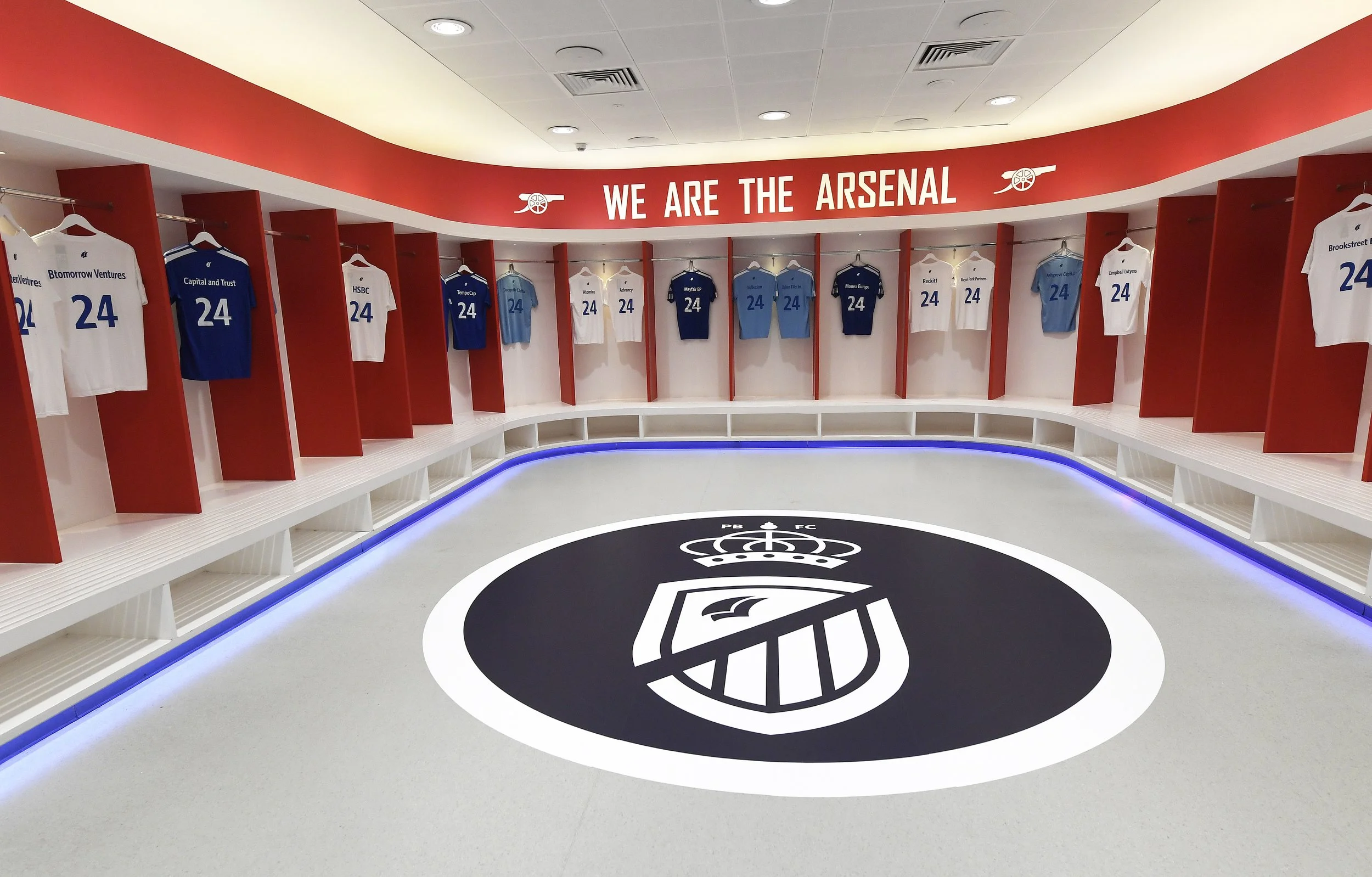 235-PITCHBOOK_football_2024 Alan Walter.JPG