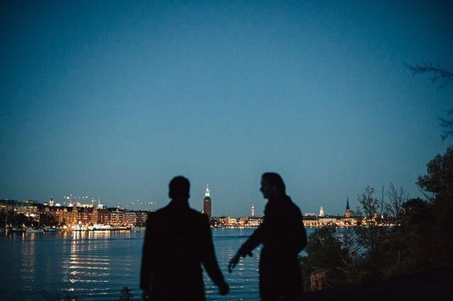 Had a fall shoot with my most adventurous couple yet. Exploring Stockholm by night. #couplesphotography #couple #wedding #love #stockholm