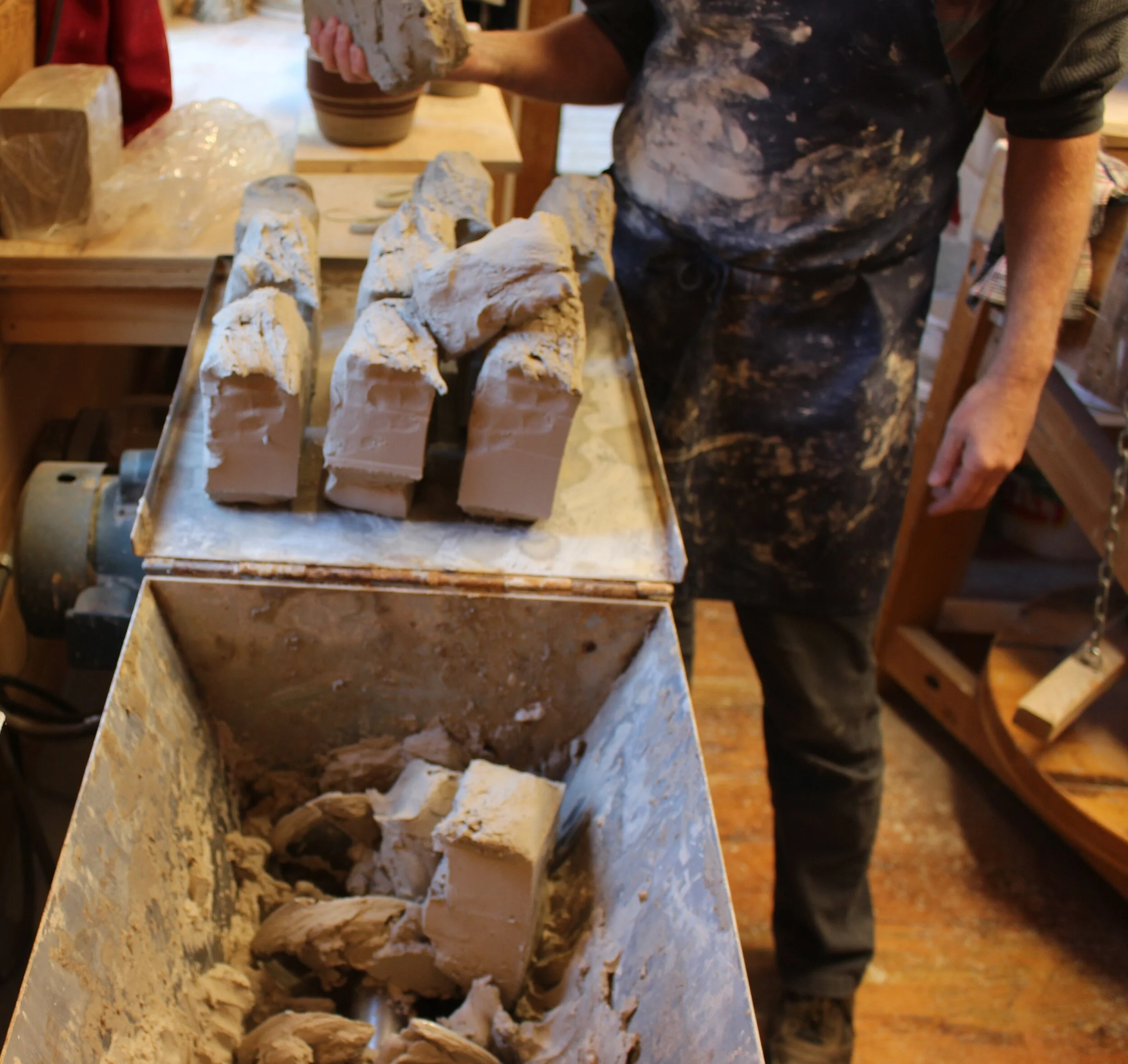 Pottery Pugmill processing clay