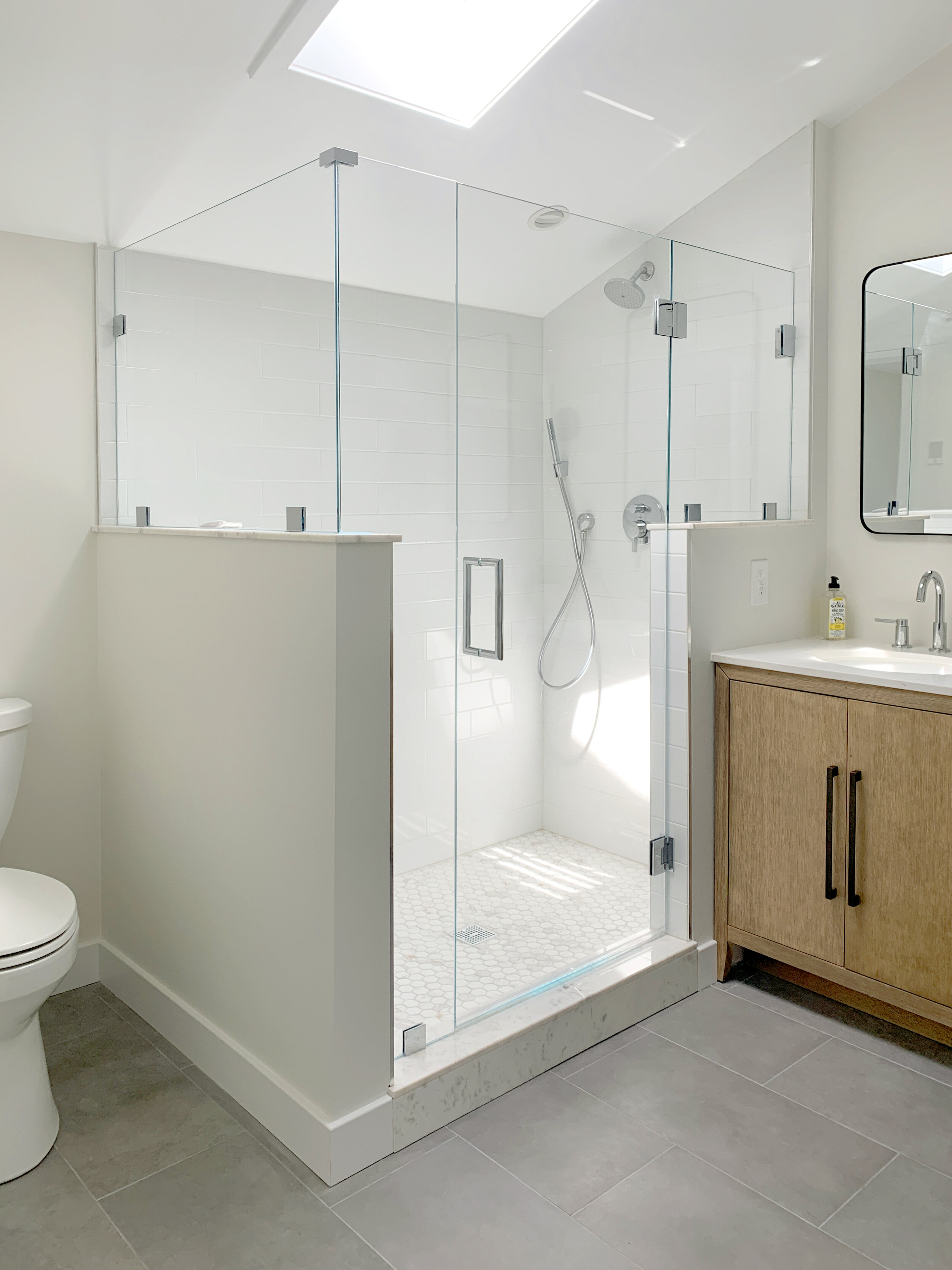 bathroom1.jpg