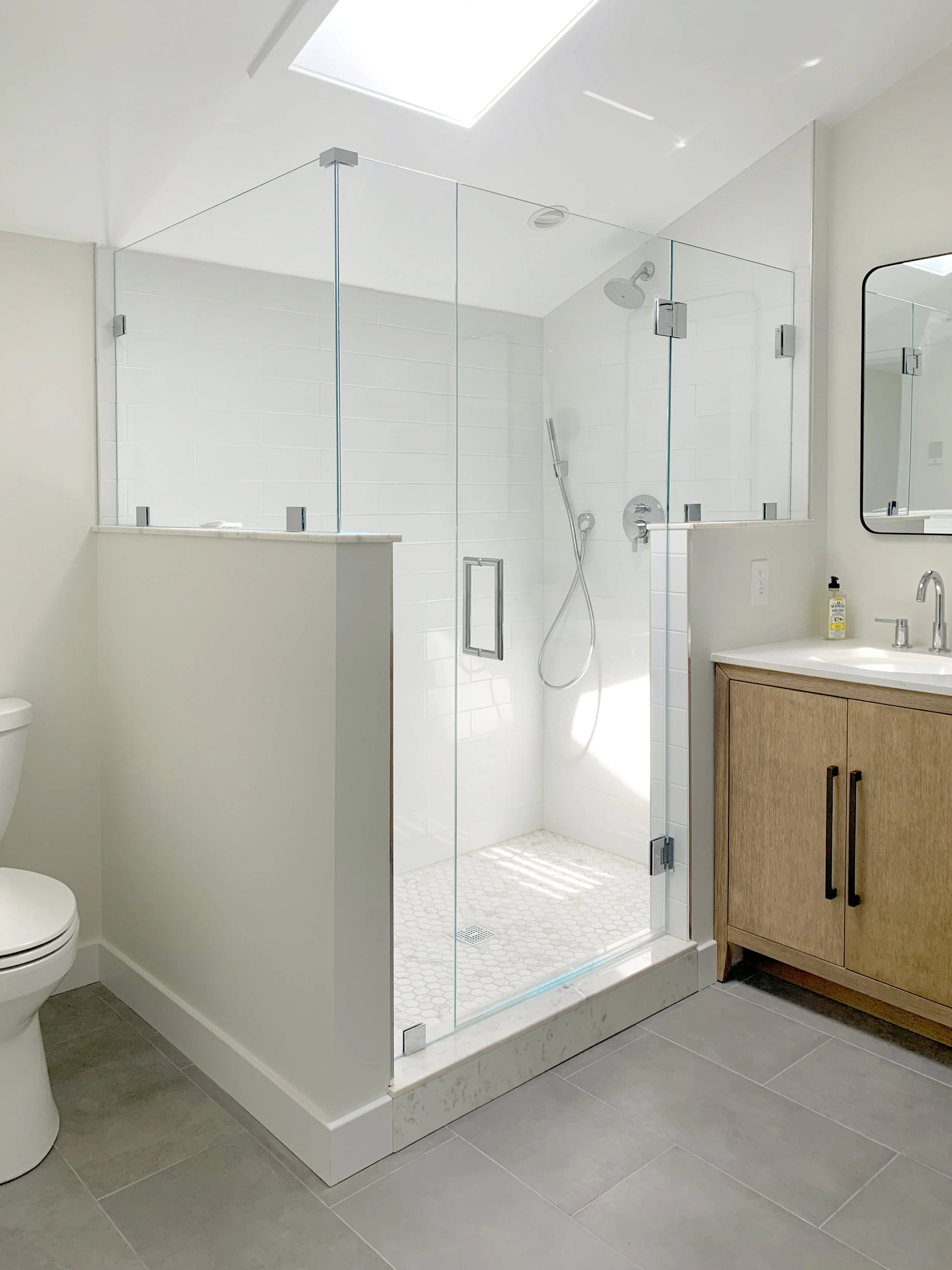 bathroom1.jpg