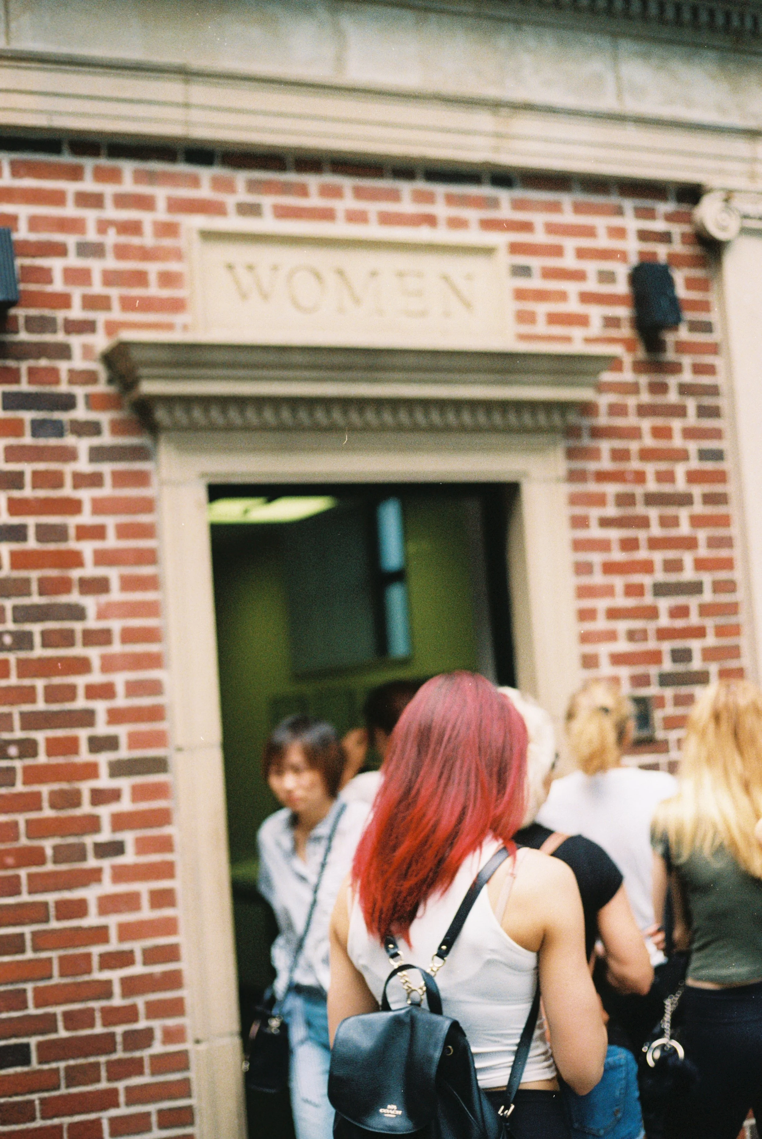0490180_0490180-R1-047-22.jpg