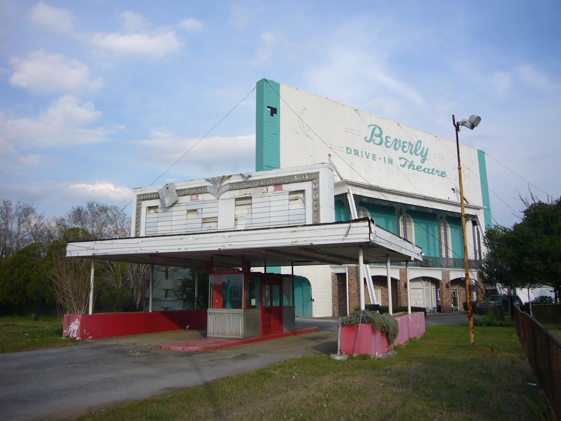 beverlydrive-intheatre_forrest_county__ms_0009-small.jpg