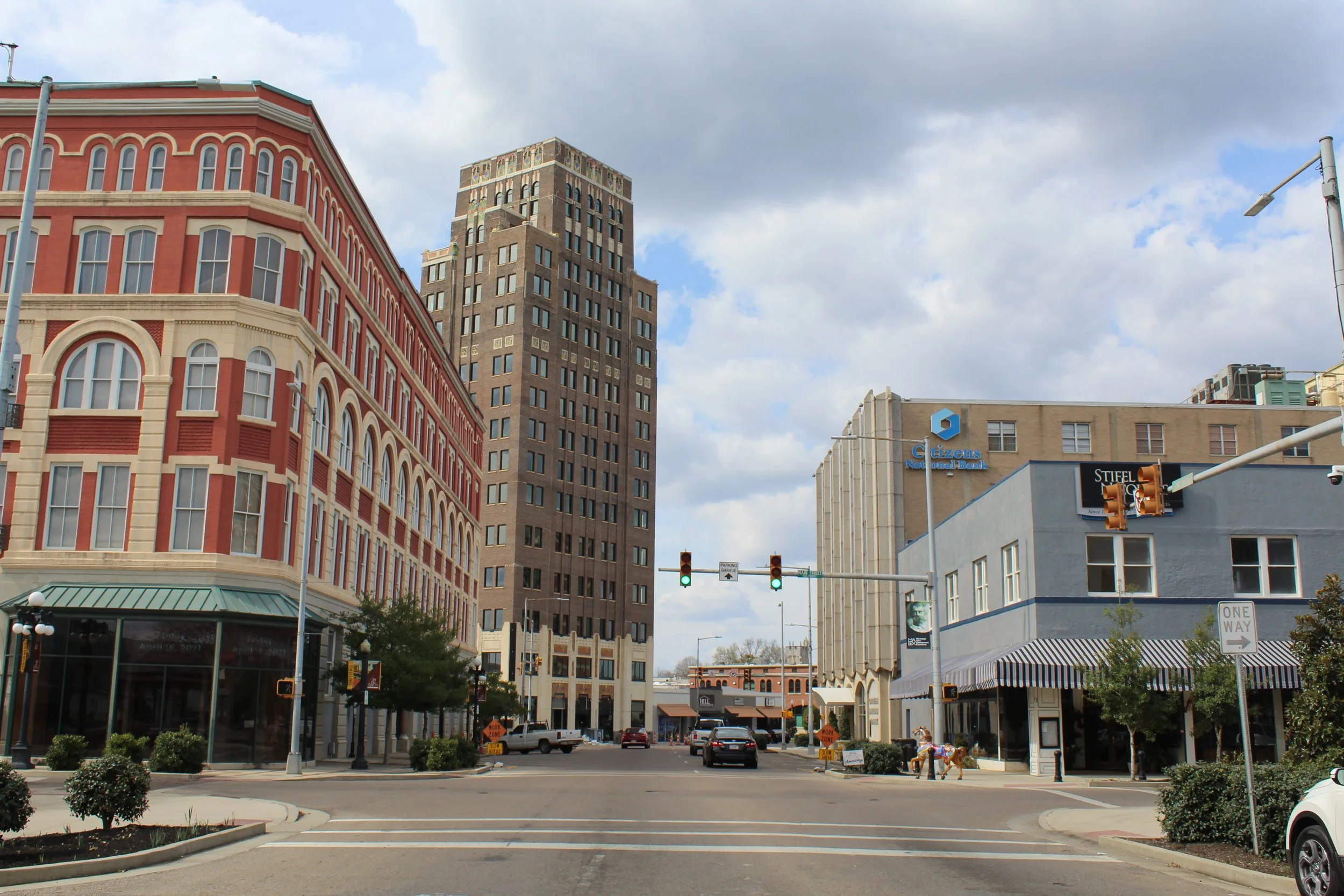 Feature Threefoot.JPG