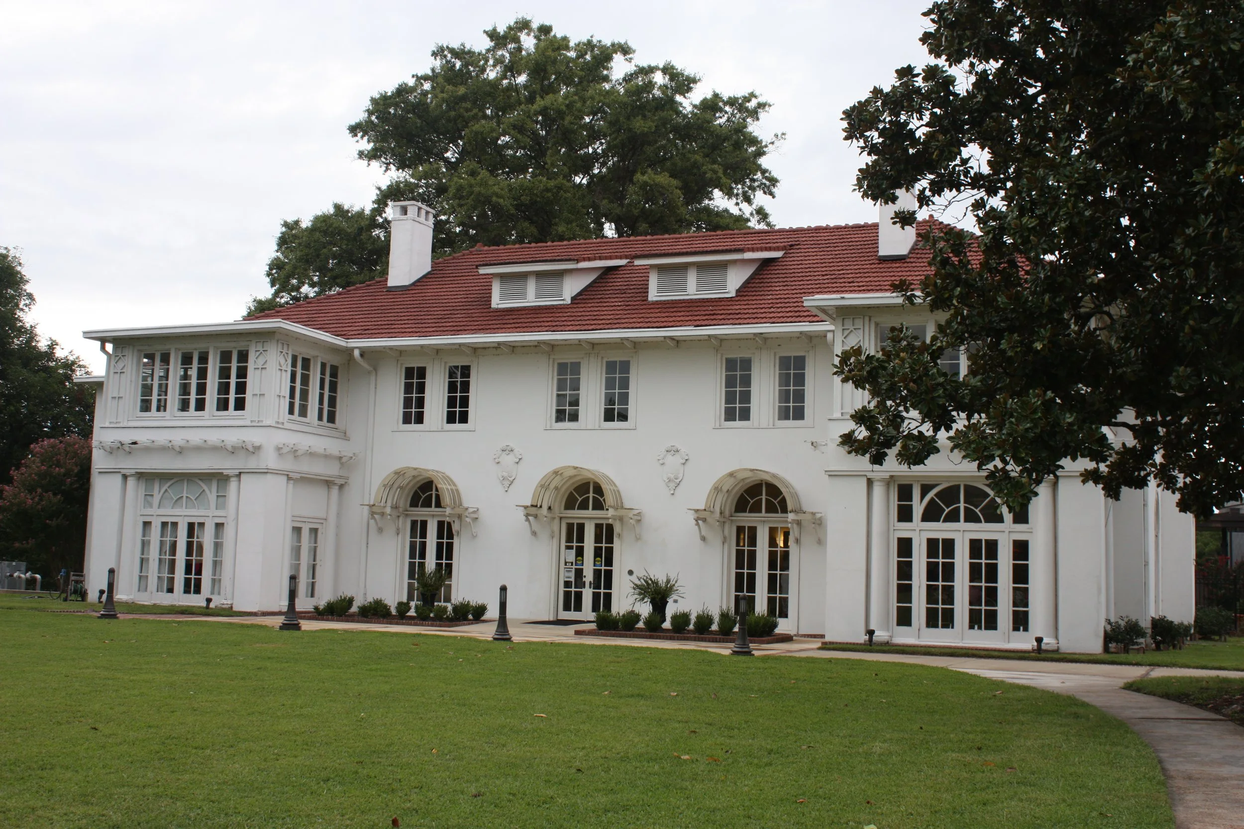 Feature Cutrer Mansion.JPG